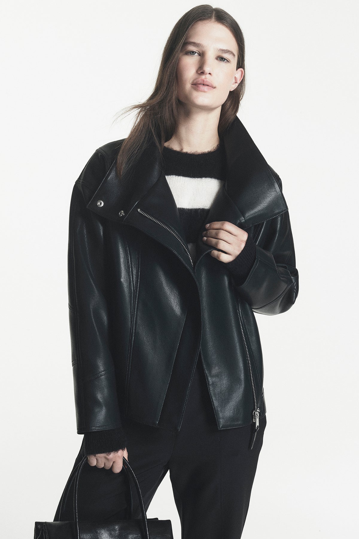 ASYMMETRIC VEGAN LEATHER JACKET View 2 ASYMMETRIC VEGAN LEATHER JACKET View 2