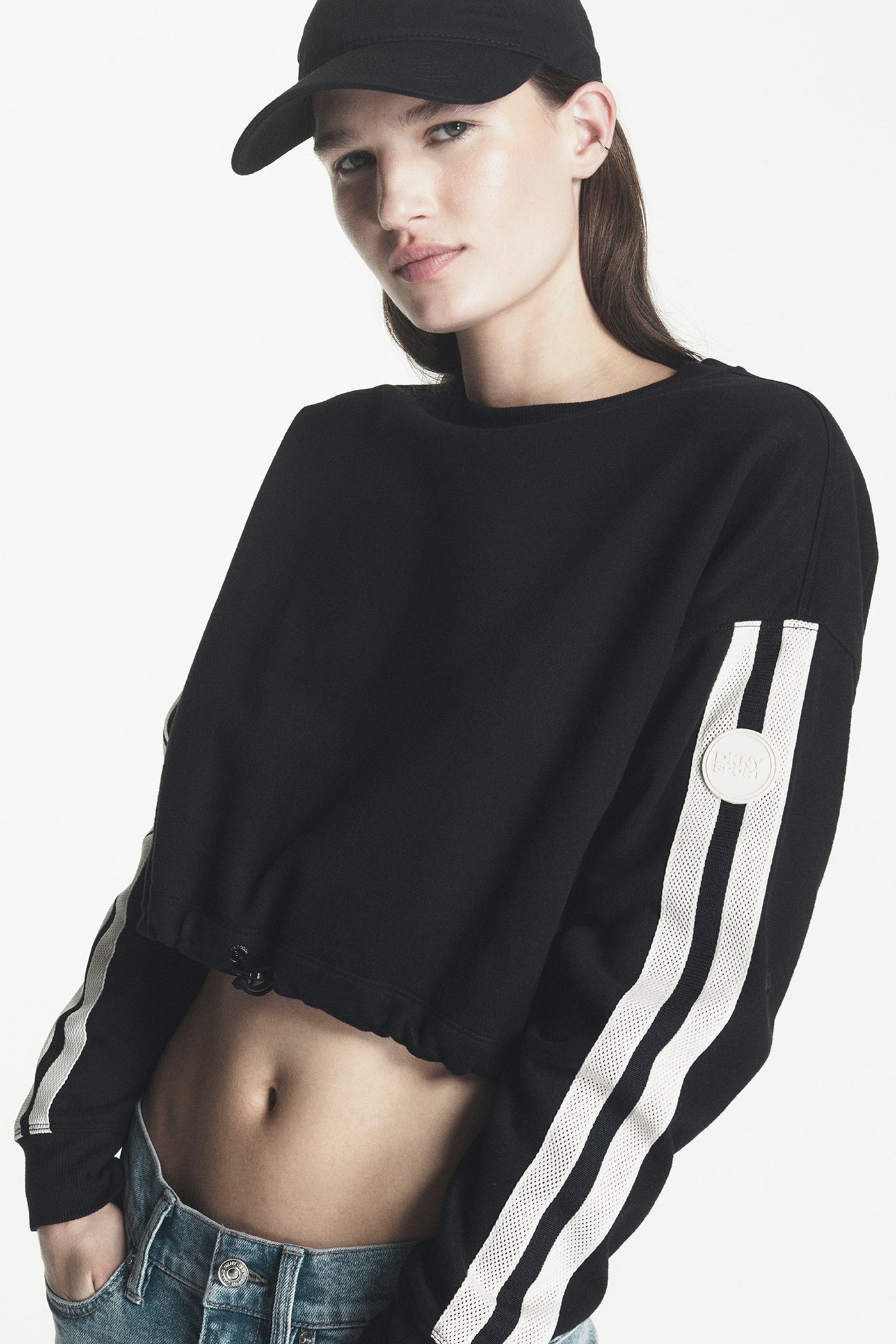 CROPPED STRIPED SWEATSHIRT View 1 CROPPED STRIPED SWEATSHIRT View 1