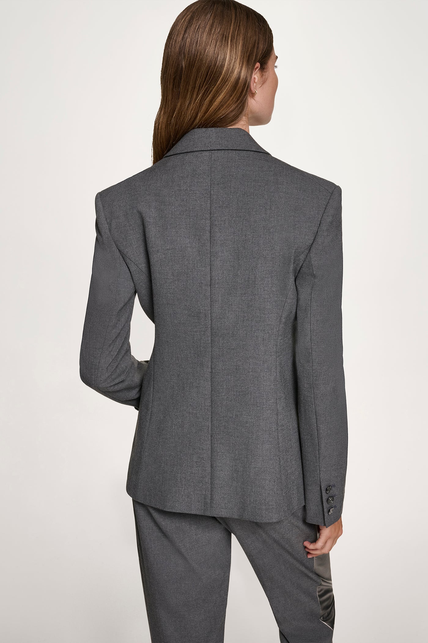 ONE BUTTON JACKET WITH CONTRAST POCKETS VIEW 3 | DKNY Promo ONE BUTTON JACKET WITH CONTRAST POCKETS VIEW 3 | DKNY Promo