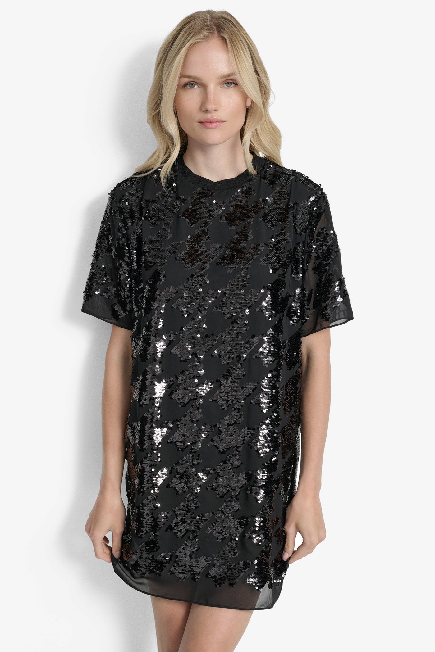 SHORT SLEEVE HOUNDSTOOTH JEWEL NECK TUNIC VIEW 5 | New Arrivals SHORT SLEEVE HOUNDSTOOTH JEWEL NECK TUNIC VIEW 5 | New Arrivals