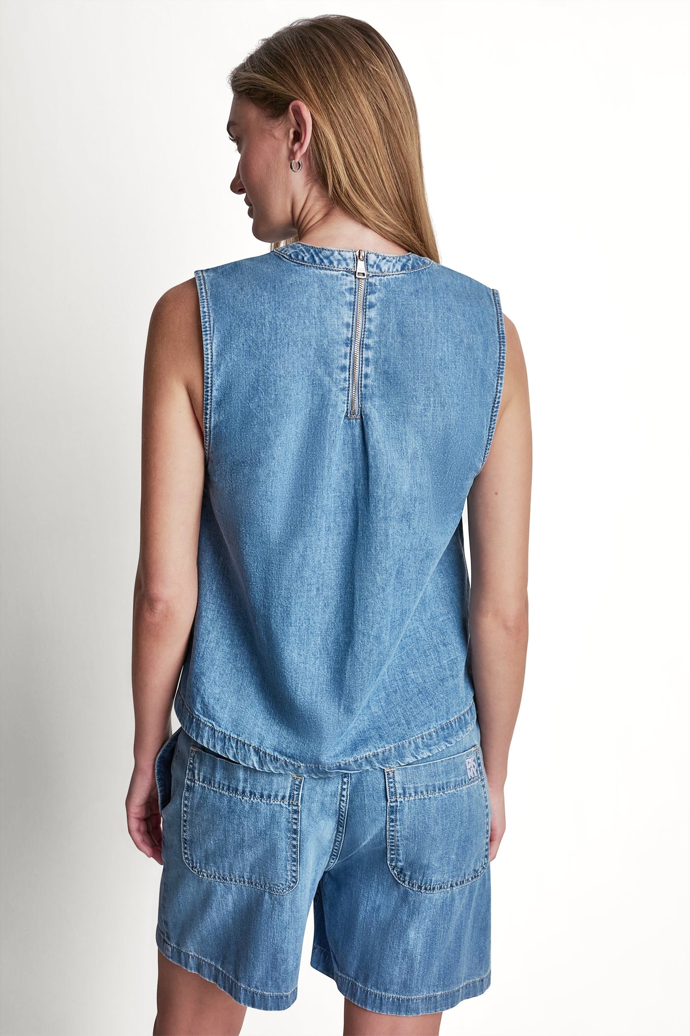 SLEEVELESS DENIM TOP VIEW 3 | Women's Clearance SLEEVELESS DENIM TOP VIEW 3 | Women's Clearance