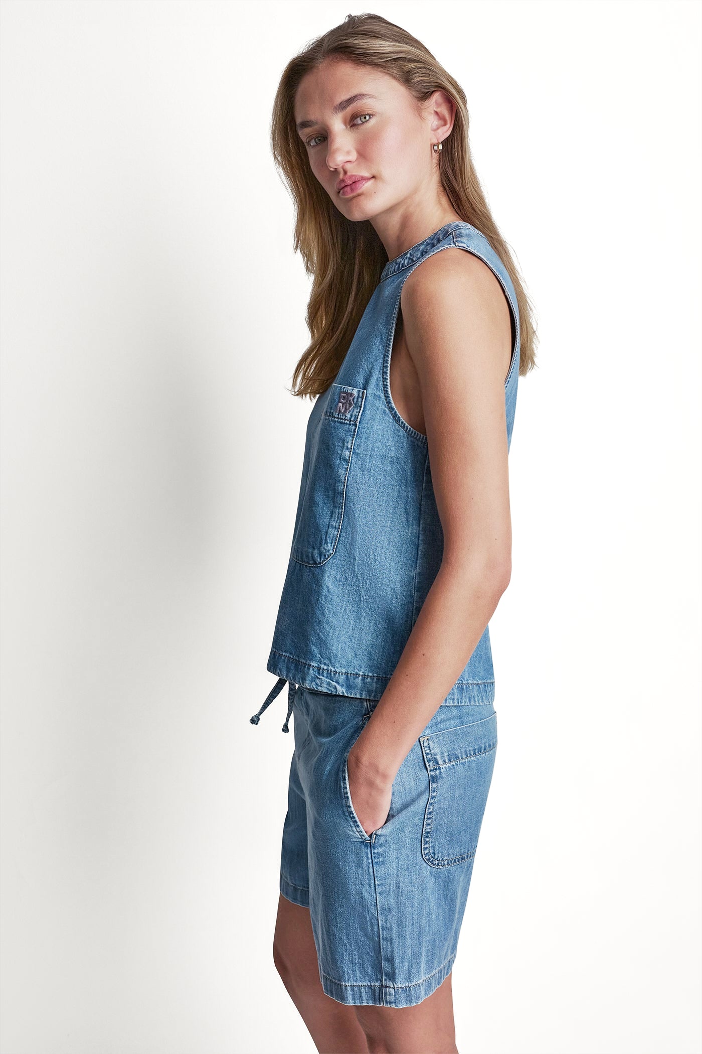 SLEEVELESS DENIM TOP VIEW 4 | Women's Clearance SLEEVELESS DENIM TOP VIEW 4 | Women's Clearance