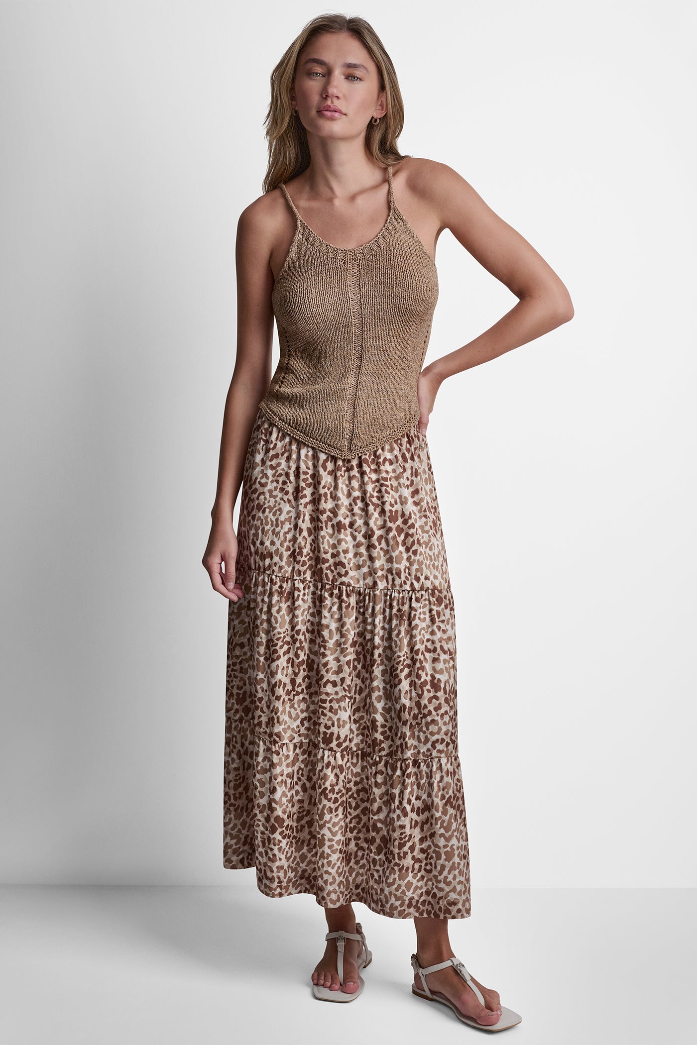 CURVED HEM RIB DETAIL CAMI VIEW 5 | The Vacation Edit CURVED HEM RIB DETAIL CAMI VIEW 5 | The Vacation Edit