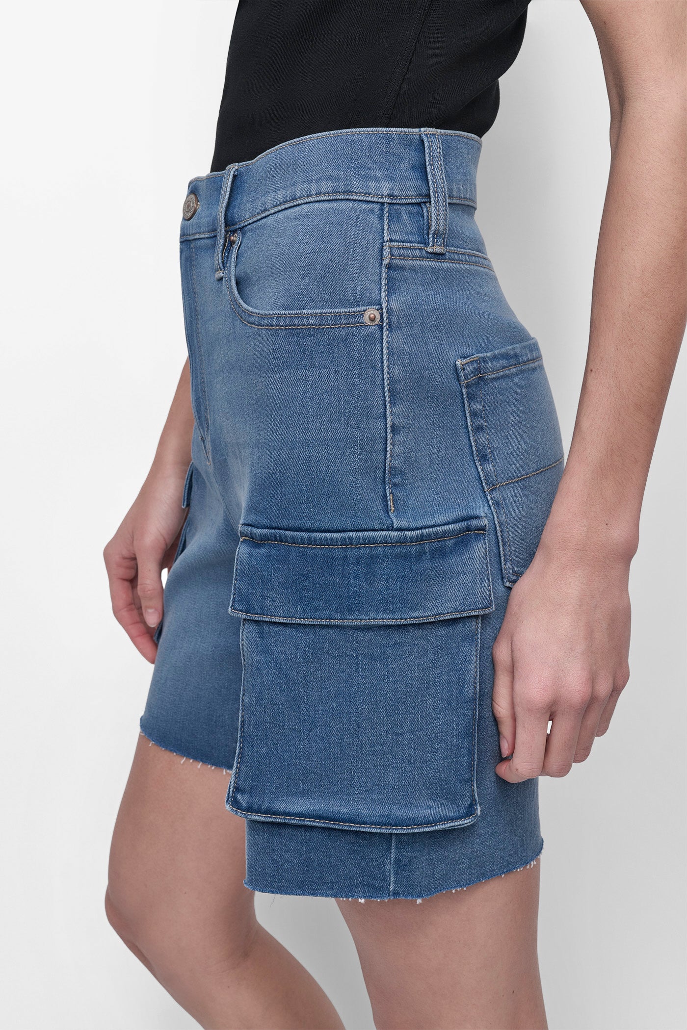 HIGH RISE UTILITY SHORT VIEW 3 | New Arrivals HIGH RISE UTILITY SHORT VIEW 3 | New Arrivals