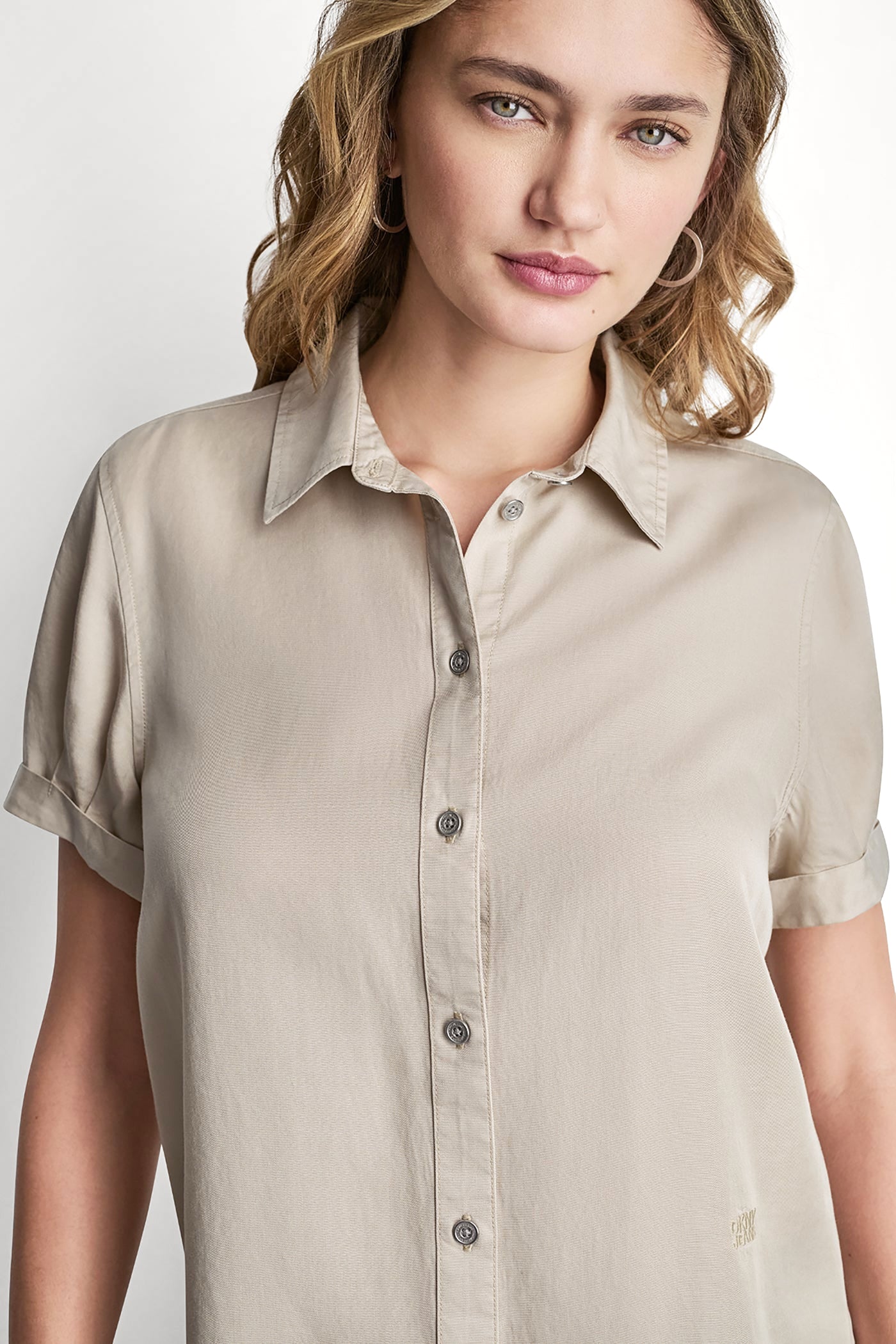 GARMENT DYE BUTTON-FRONT SHIRT VIEW 2