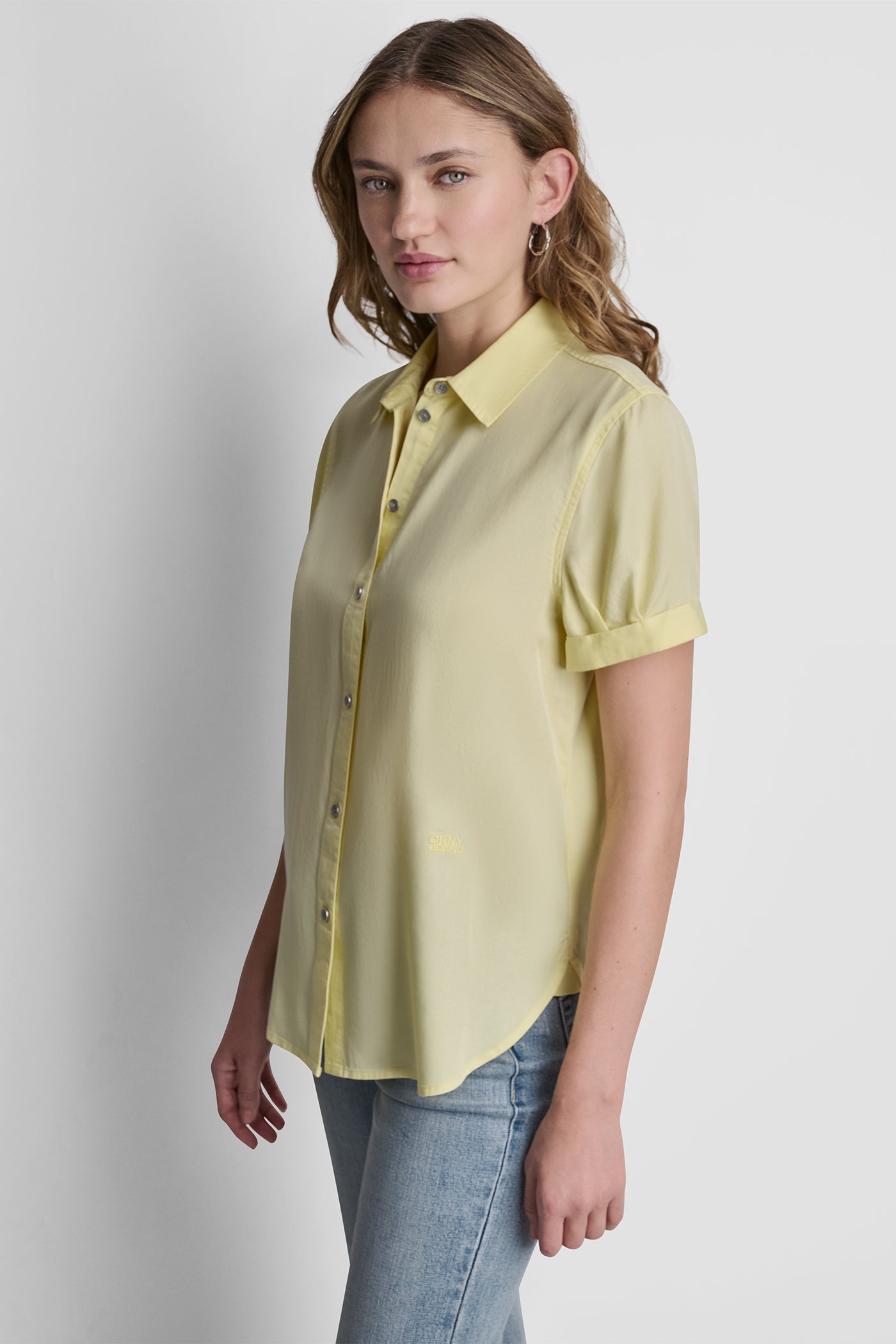 GARMENT DYE BUTTON-FRONT SHIRT VIEW 2