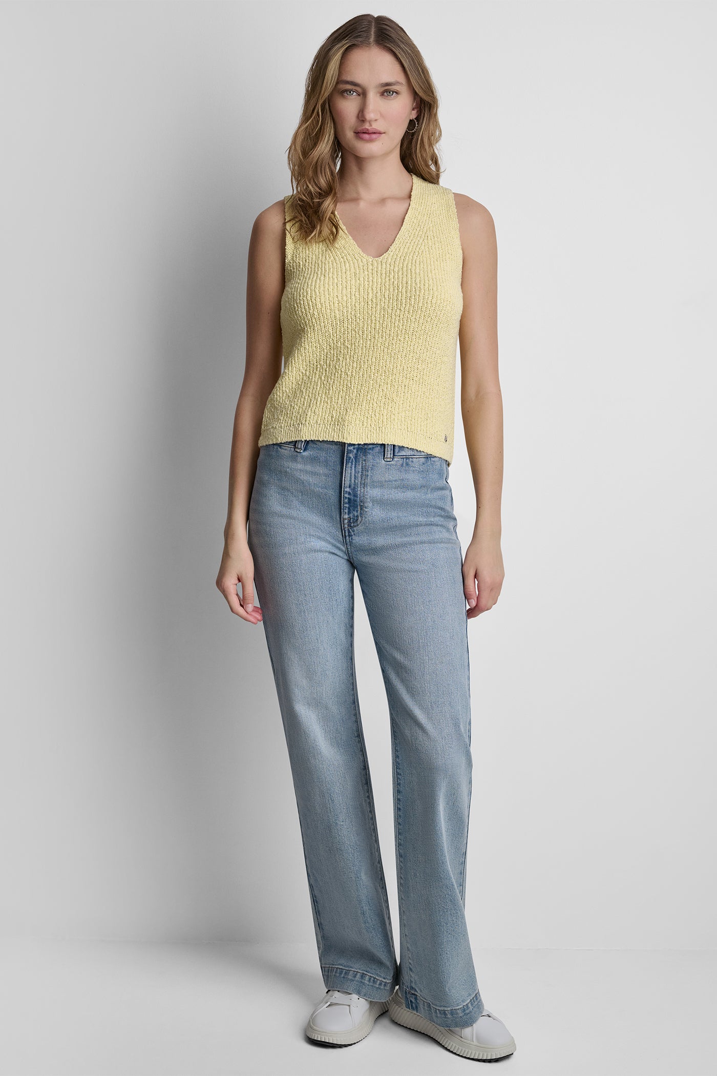 V-NECK SWEATER TANK View 2 | Women's Clearance V-NECK SWEATER TANK View 2 | Women's Clearance
