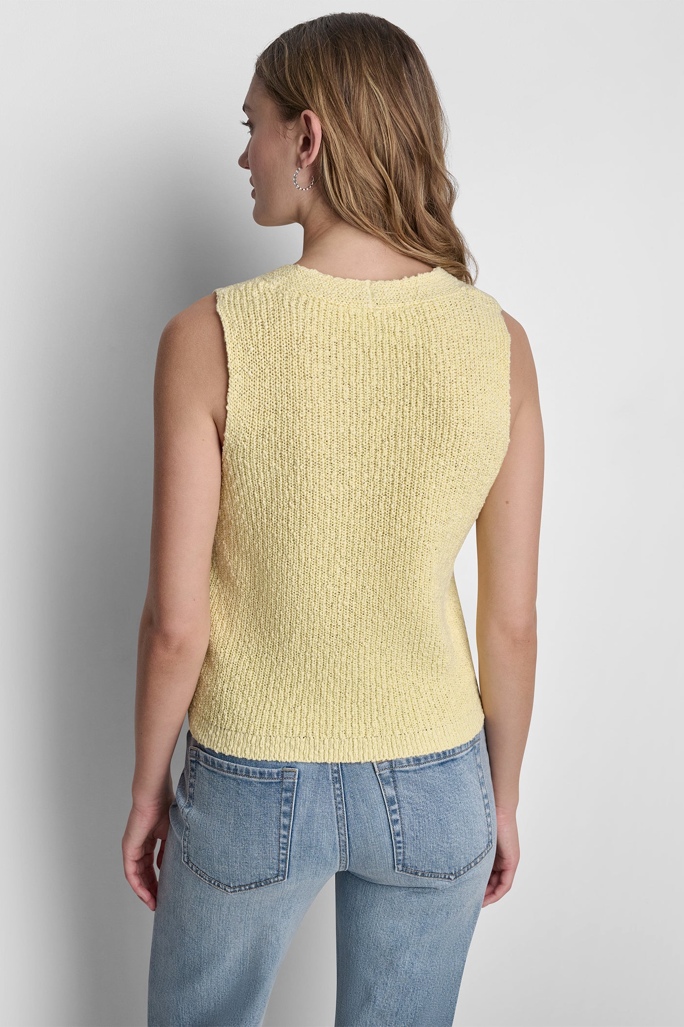 V-NECK SWEATER TANK VIEW 3 | The Vacation Edit V-NECK SWEATER TANK VIEW 3 | The Vacation Edit