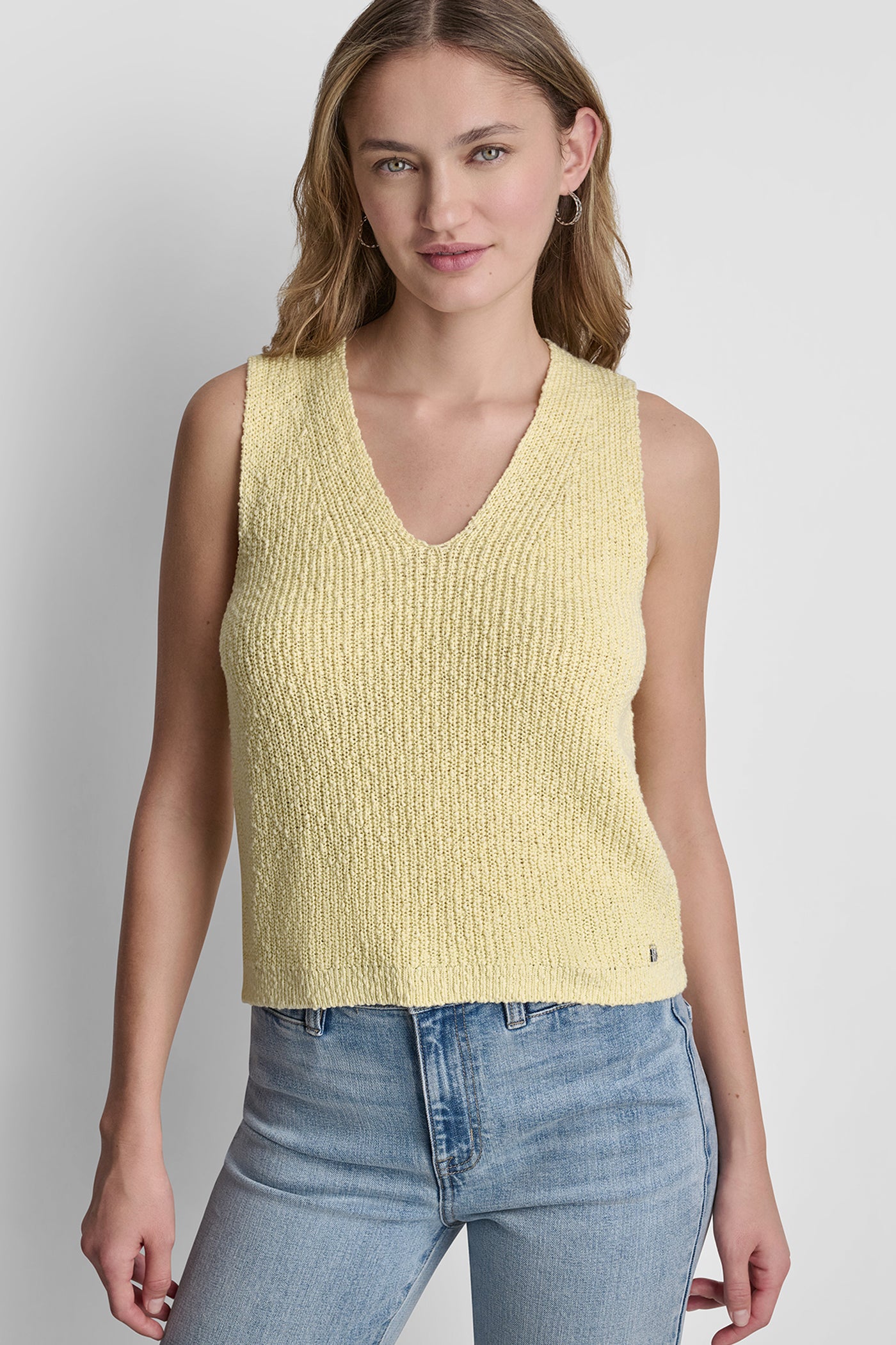 V-NECK SWEATER TANK View 1 | Women's Clearance V-NECK SWEATER TANK View 1 | Women's Clearance