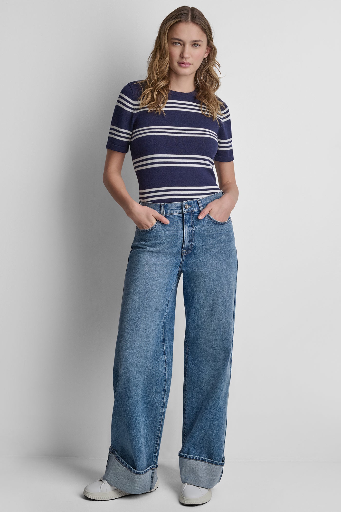 HIGH-RISE CUFFED WIDE LEG View 2 | Holiday Sale HIGH-RISE CUFFED WIDE LEG View 2 | Holiday Sale