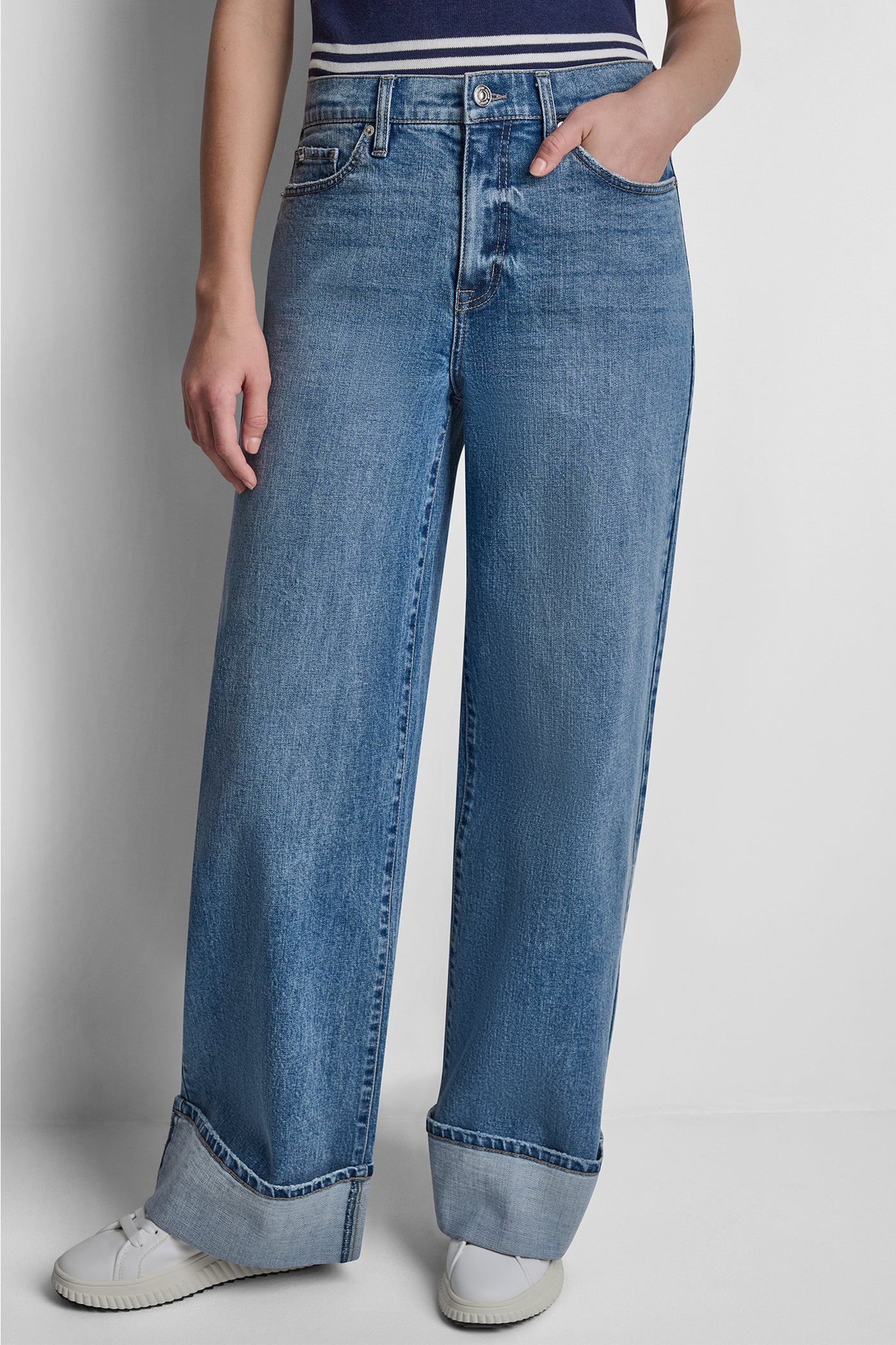 HIGH-RISE CUFFED WIDE LEG View 2 | WIDE LEG PANTS HIGH-RISE CUFFED WIDE LEG View 2 | WIDE LEG PANTS