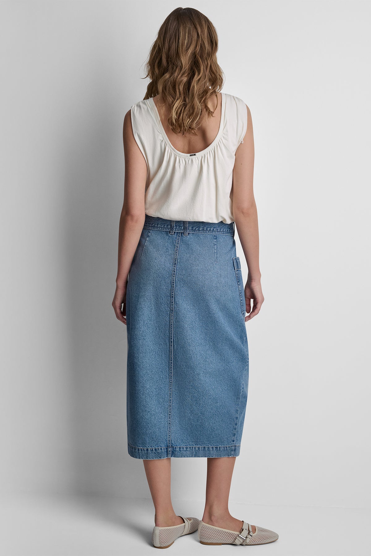 HIGH-RISE DENIM WRAP SKIRT VIEW 2