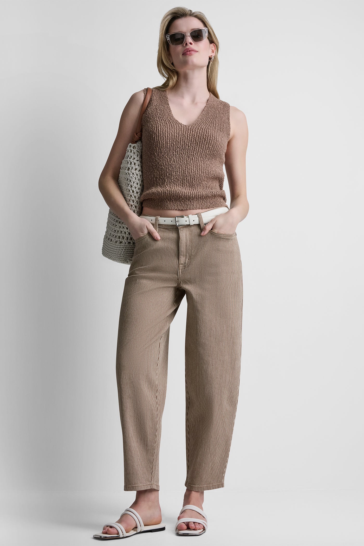 MID-RISE BABY BARREL LEG View 1 | NEW NEUTRALS MID-RISE BABY BARREL LEG View 1 | NEW NEUTRALS
