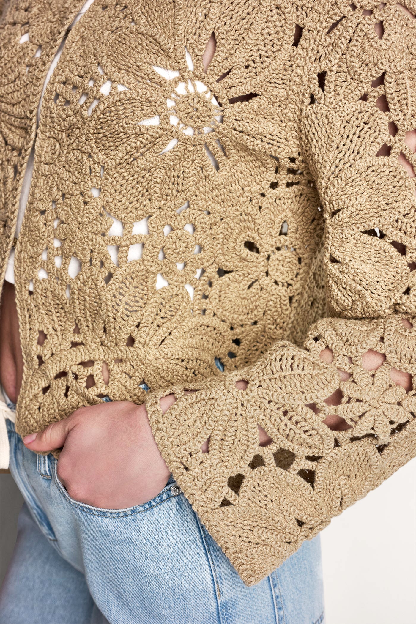 FLORAL CROCHET CARDIGAN WITH SCALLOP HEM VIEW 7 | NEW NEUTRALS FLORAL CROCHET CARDIGAN WITH SCALLOP HEM VIEW 7 | NEW NEUTRALS