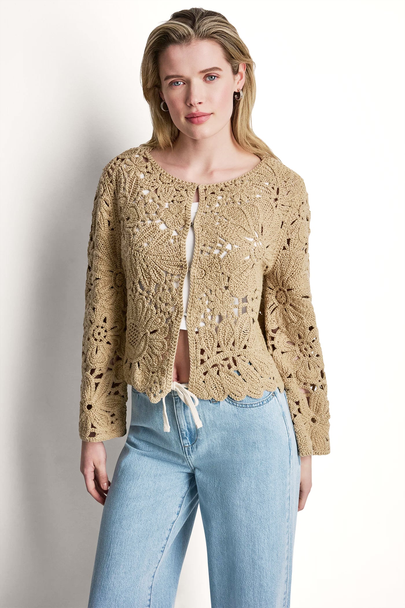 FLORAL CROCHET CARDIGAN WITH SCALLOP HEM VIEW 5 | NEW NEUTRALS FLORAL CROCHET CARDIGAN WITH SCALLOP HEM VIEW 5 | NEW NEUTRALS