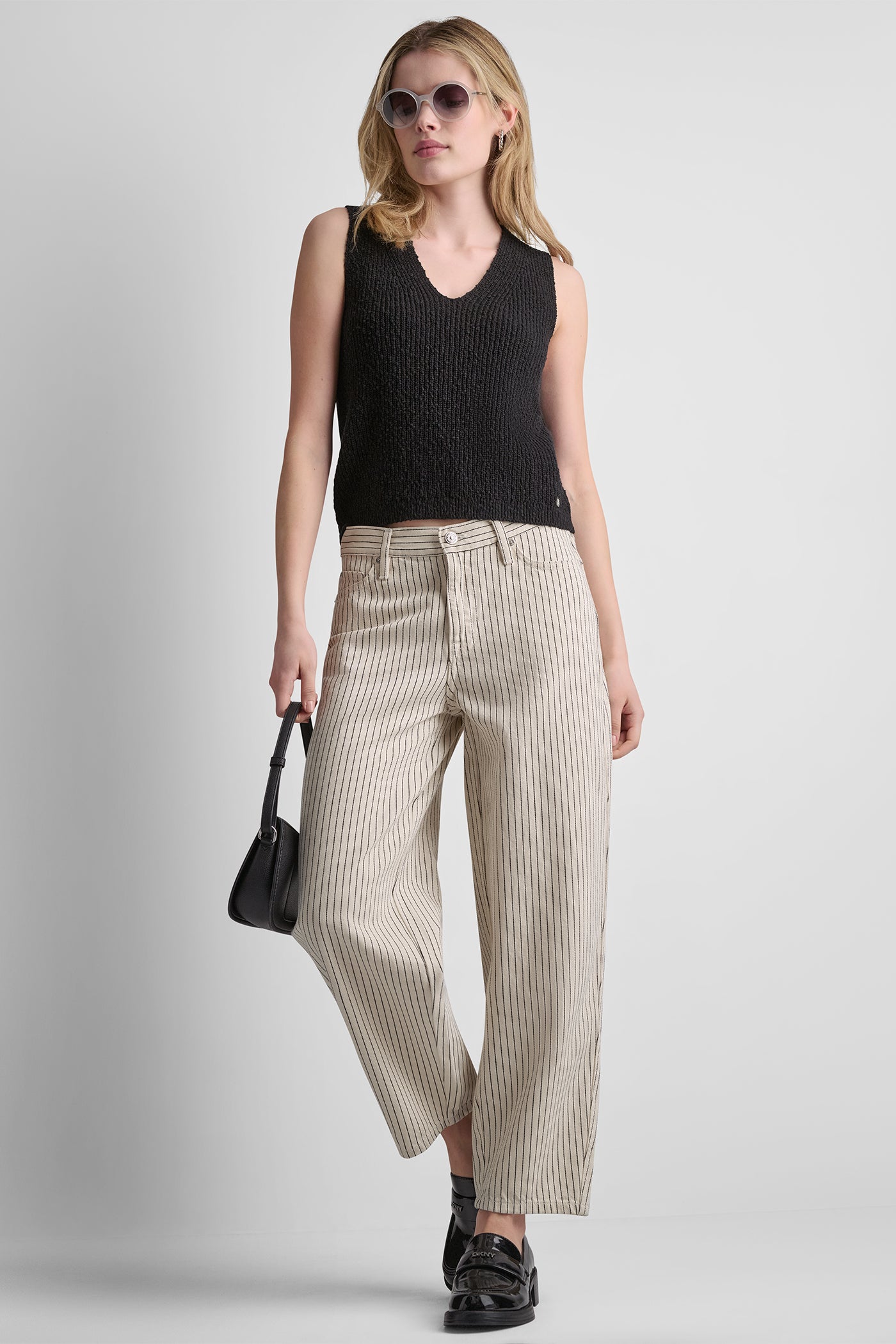 V-NECK SWEATER TANK VIEW 5 V-NECK SWEATER TANK VIEW 5