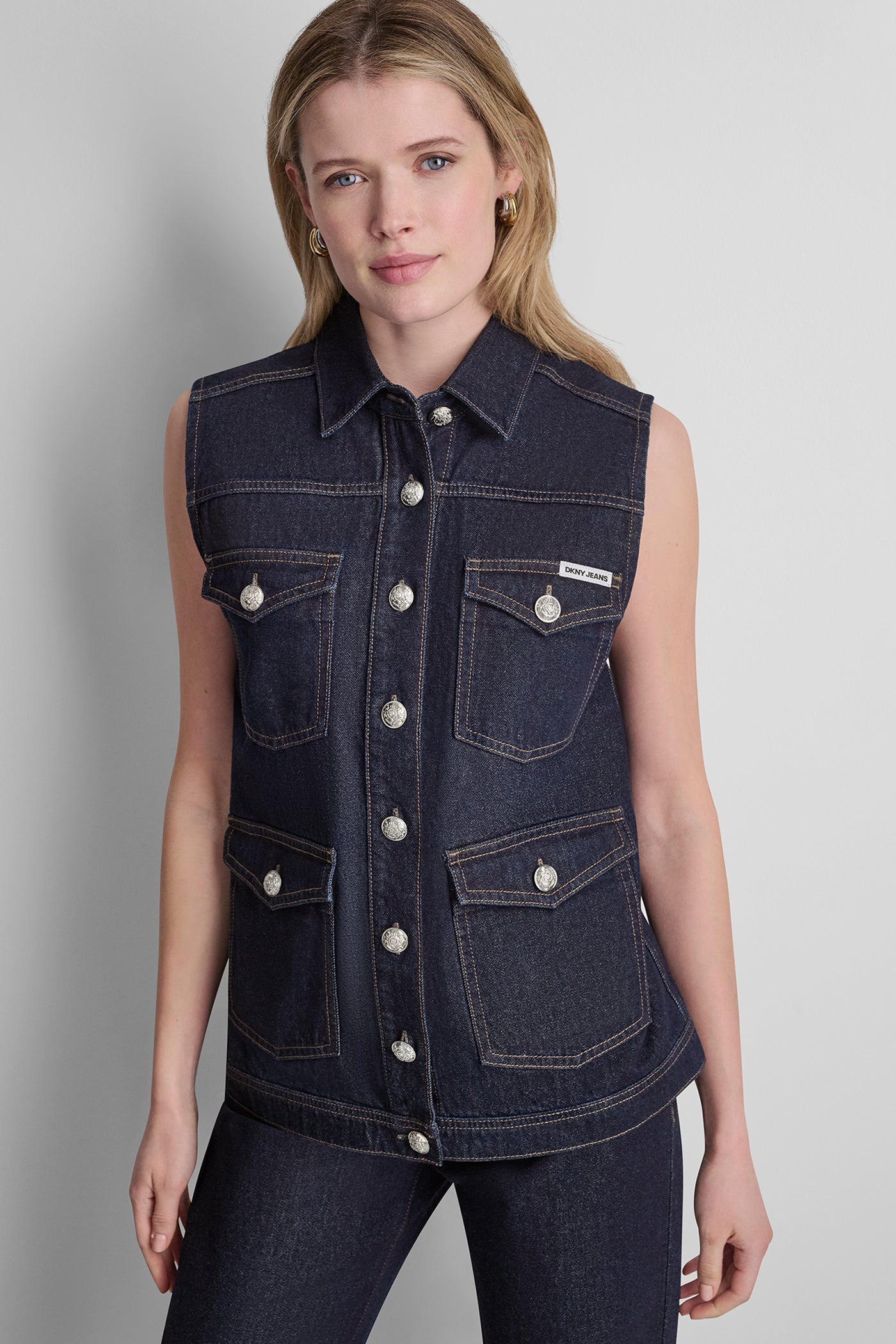 LONGLINE DENIM TRUCKER VEST View 1 | DKNY JEANS LONGLINE DENIM TRUCKER VEST View 1 | DKNY JEANS