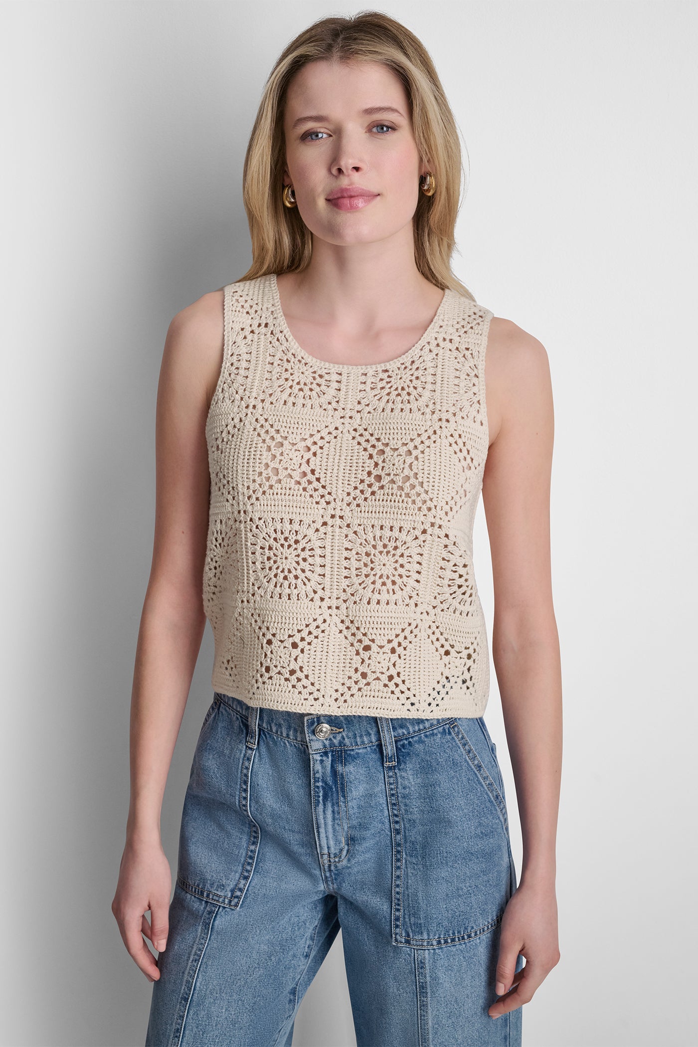 SLEEVELESS CROCHET SQUARE SWEATER VIEW 2