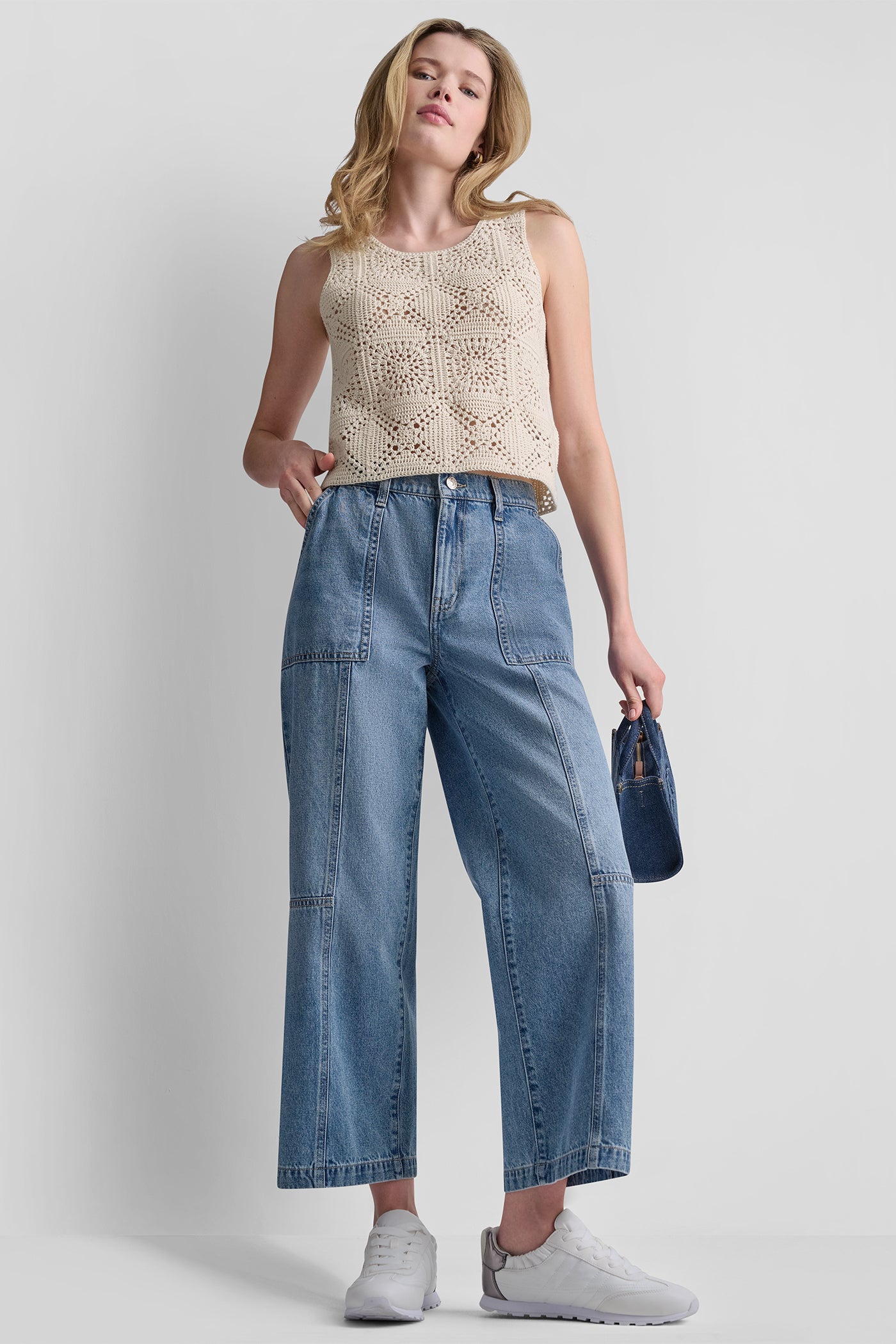SLEEVELESS CROCHET SQUARE SWEATER VIEW 2