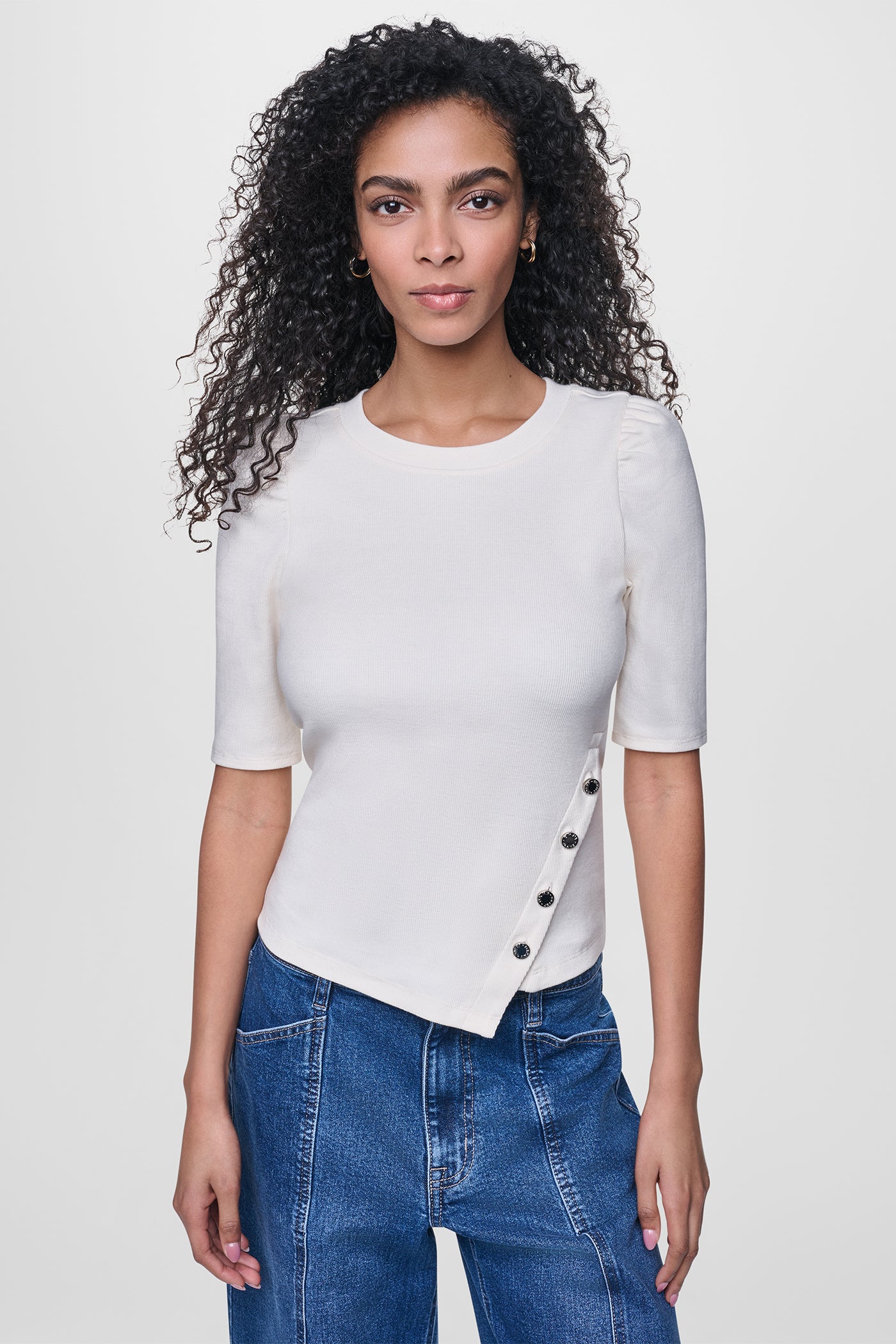 SHORT SLEEVE ASYMMETRIC TOP VIEW 3 | NEW NEUTRALS SHORT SLEEVE ASYMMETRIC TOP VIEW 3 | NEW NEUTRALS