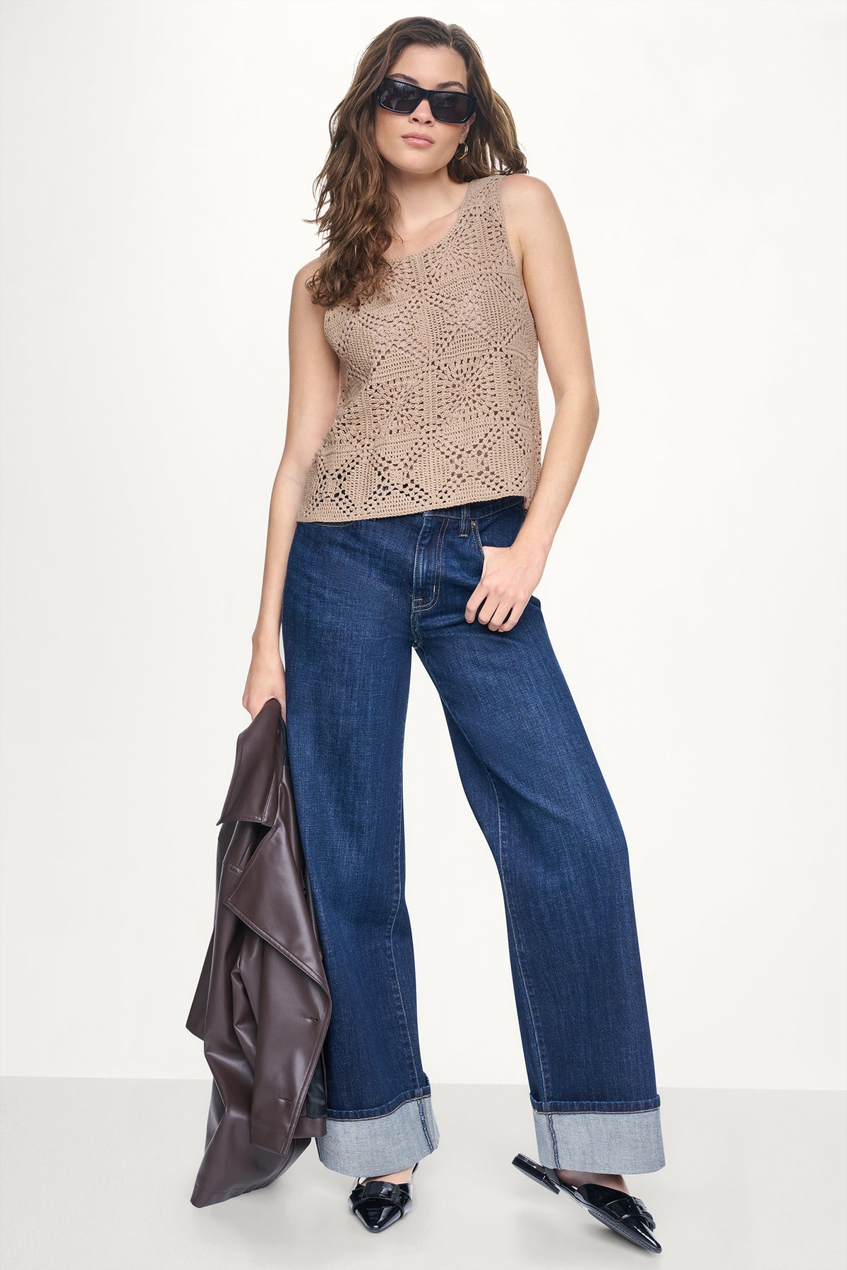 SLEEVELESS CROCHET SQUARE SWEATER VIEW 2