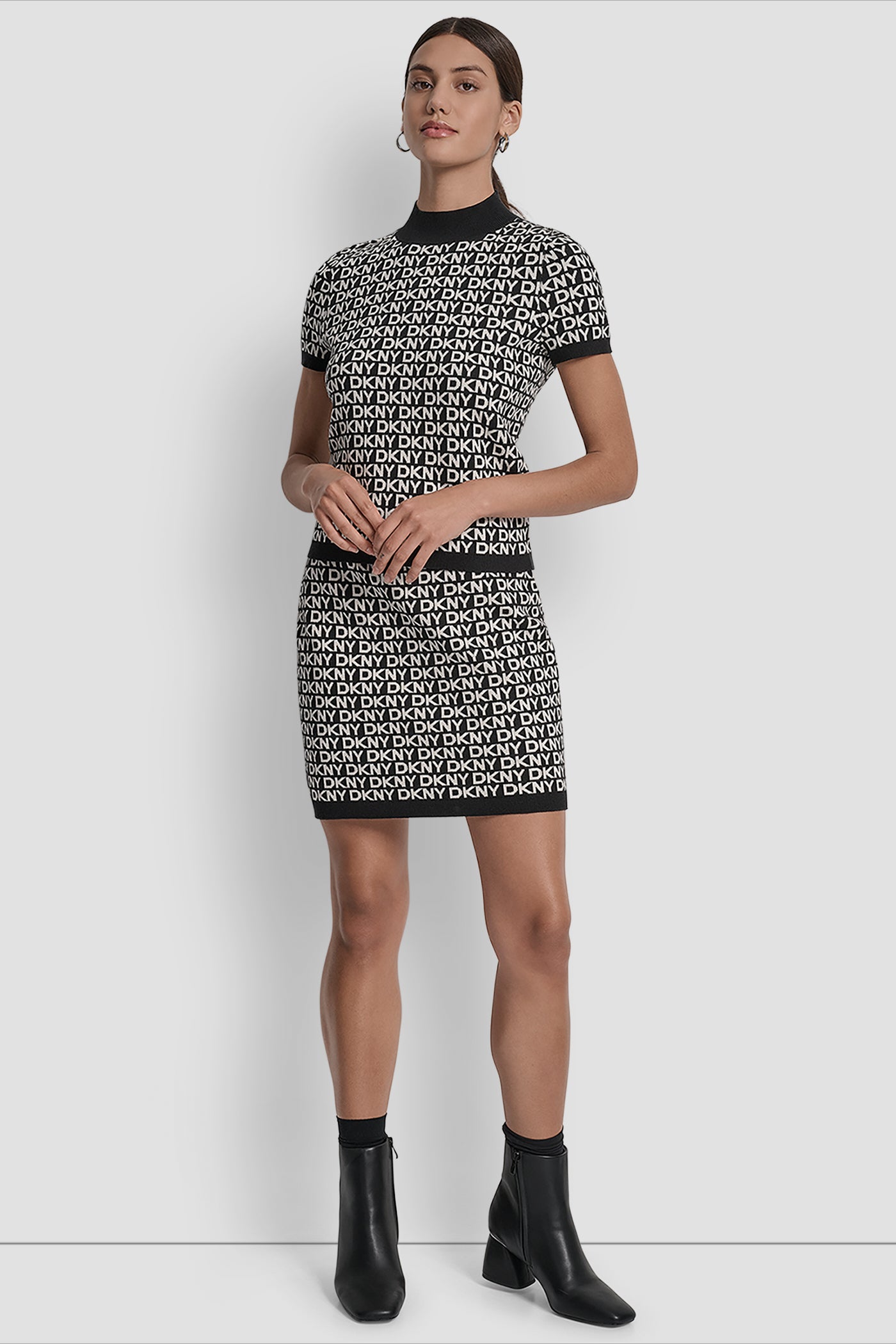 LOGO JACQUARD SHORT SLEEVE MOCK NECK TOP VIEW 6 | MATCHING SETS LOGO JACQUARD SHORT SLEEVE MOCK NECK TOP VIEW 6 | MATCHING SETS