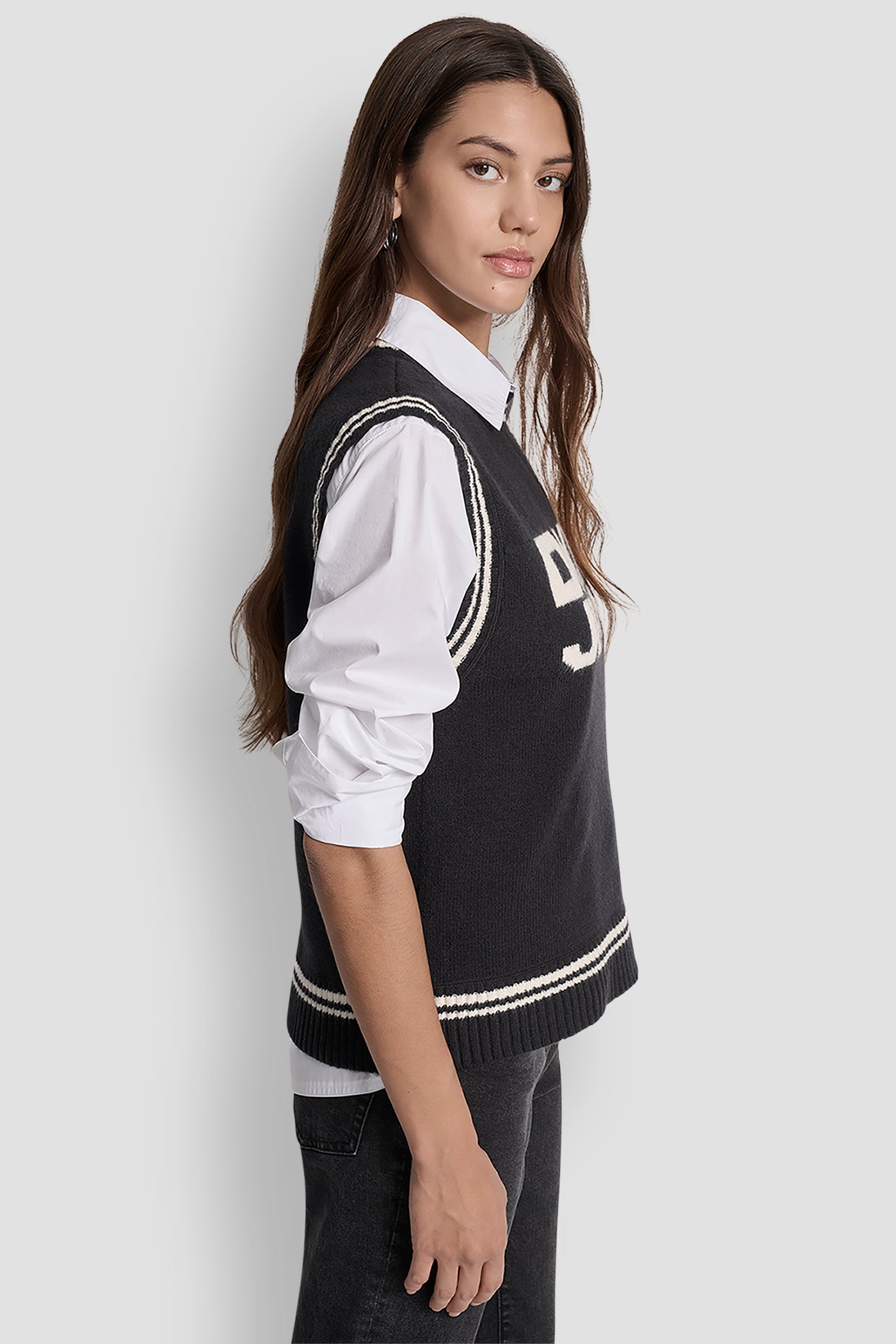 SLEEVELESS CREW NECK TIPPED SWEATER VEST VIEW 3 | WOMEN'S SWEATERS & TOPS SLEEVELESS CREW NECK TIPPED SWEATER VEST VIEW 3 | WOMEN'S SWEATERS & TOPS
