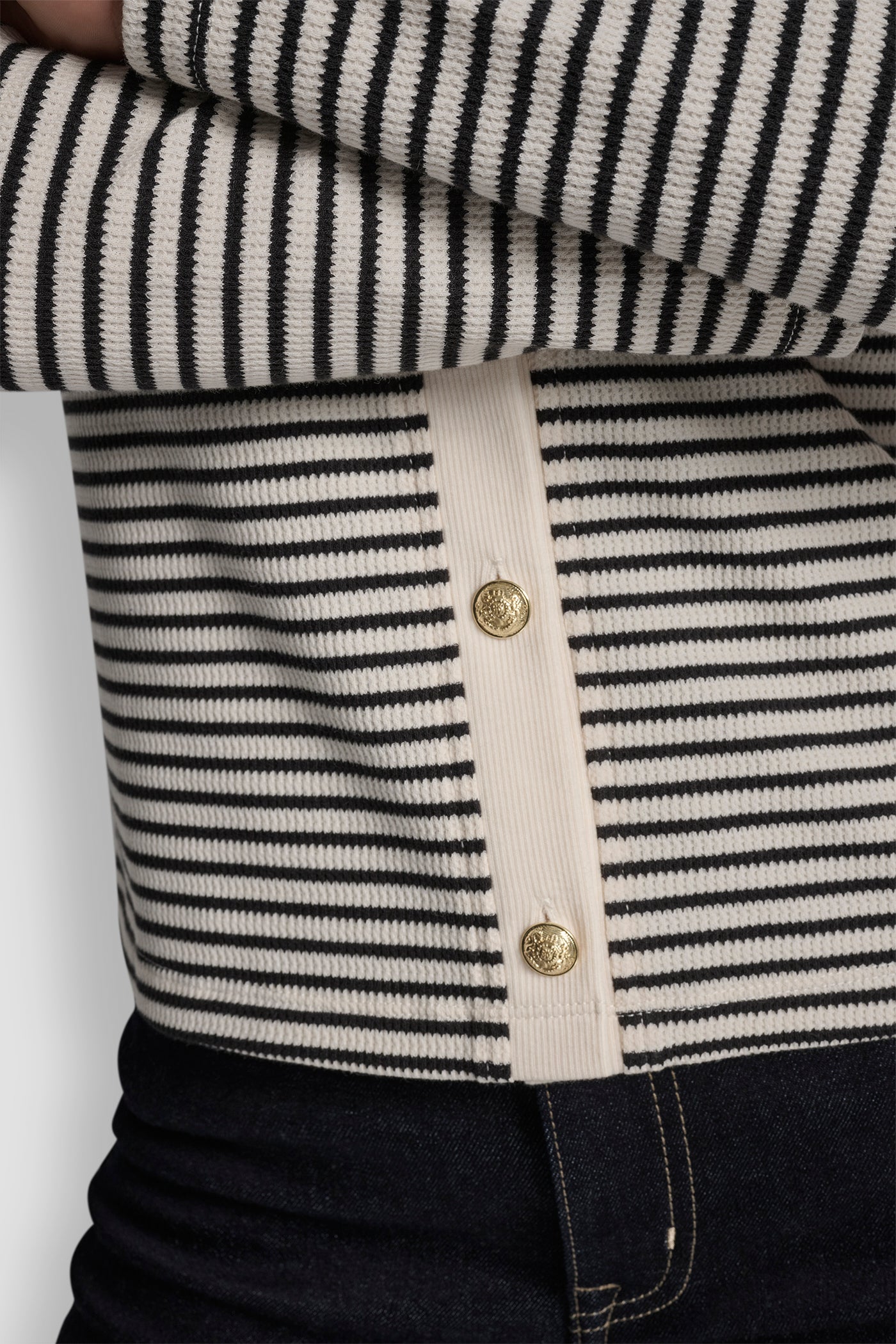 LONG SLEEVE BUTTON FRONT SHORT CARDIGAN VIEW 5 | WOMEN'S SWEATERS & TOPS LONG SLEEVE BUTTON FRONT SHORT CARDIGAN VIEW 5 | WOMEN'S SWEATERS & TOPS