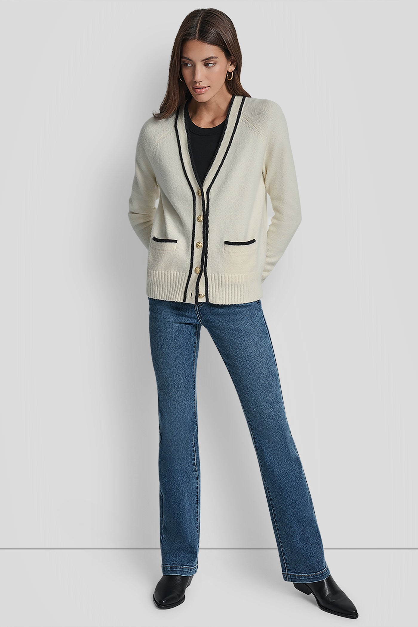 LONG SLEEVE TIPPED V-NECK CARDIGAN WITH REGAL BUTTON VIEW 8 | WOMEN'S SWEATERS & TOPS LONG SLEEVE TIPPED V-NECK CARDIGAN WITH REGAL BUTTON VIEW 8 | WOMEN'S SWEATERS & TOPS