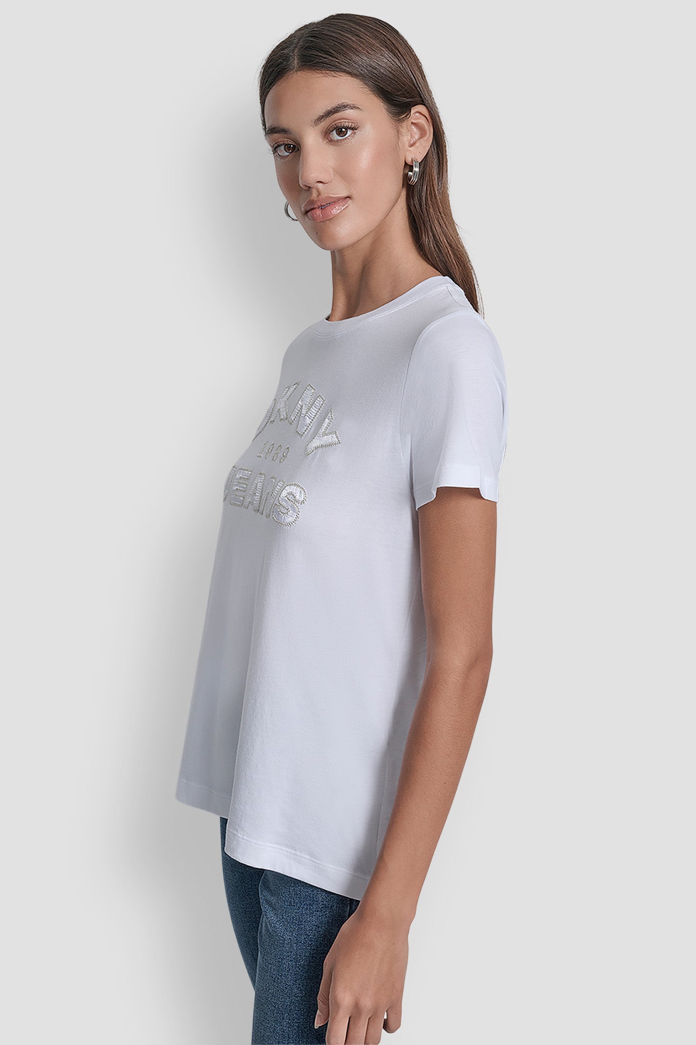 DKNY JEANS SATIN APPLIQUE CHAINSTITCH LOGO CREW NECK TEE VIEW 3 | Tees & Tanks DKNY JEANS SATIN APPLIQUE CHAINSTITCH LOGO CREW NECK TEE VIEW 3 | Tees & Tanks