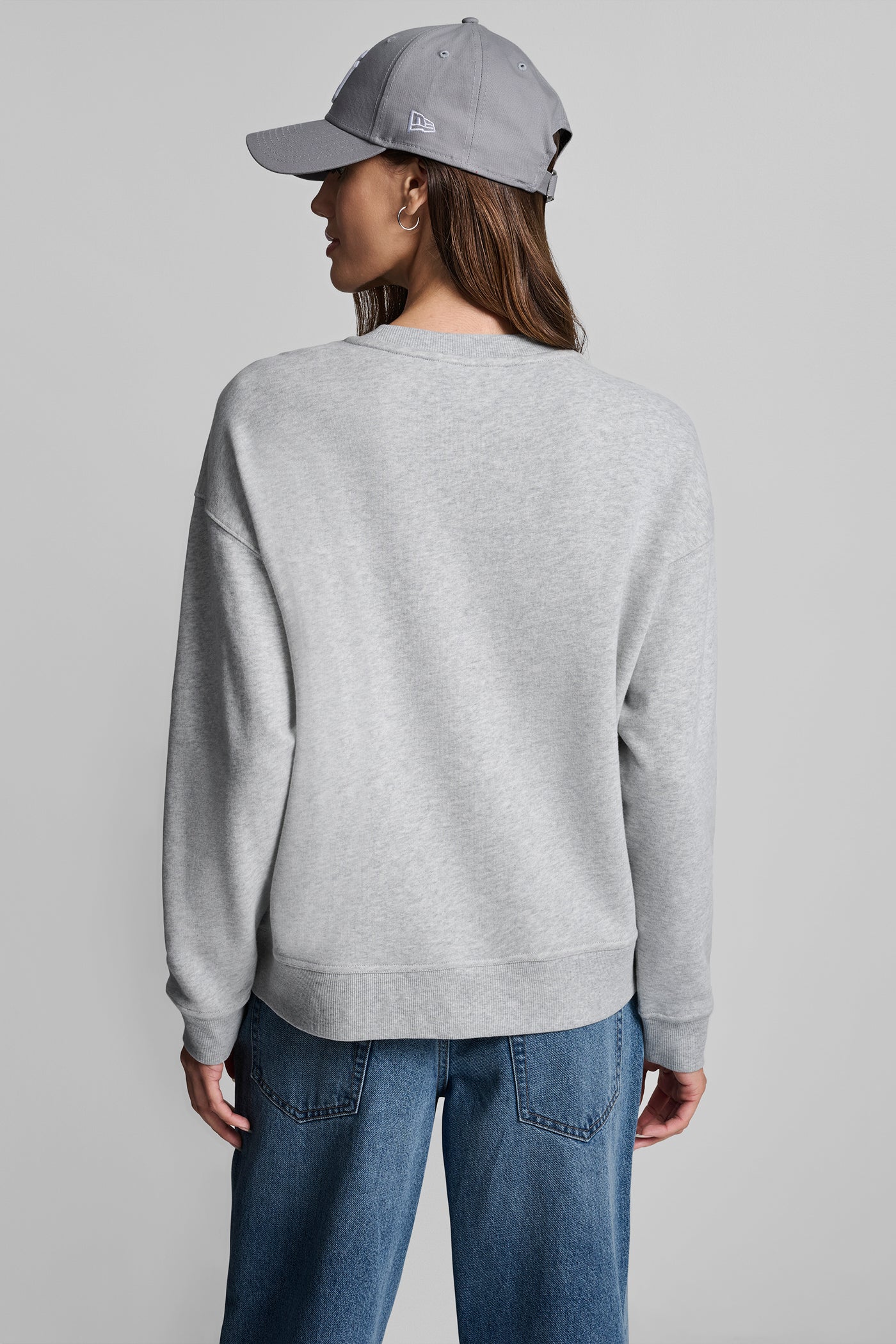 RHINESTONE STUD LOGO CREW NECK SWEATSHIRT VIEW 2 | Clothing RHINESTONE STUD LOGO CREW NECK SWEATSHIRT VIEW 2 | Clothing