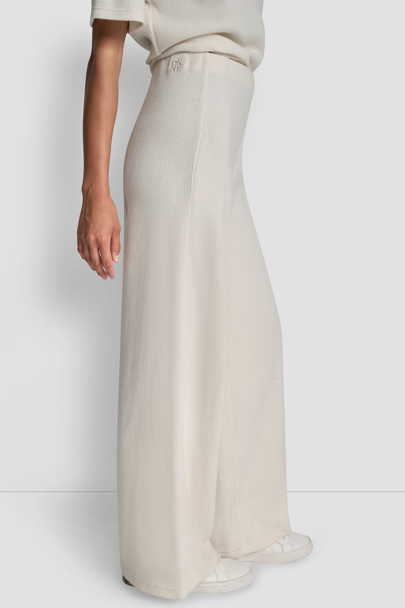 HIGH RISE WIDE LEG PANT VIEW 3 | DKNY Promo HIGH RISE WIDE LEG PANT VIEW 3 | DKNY Promo