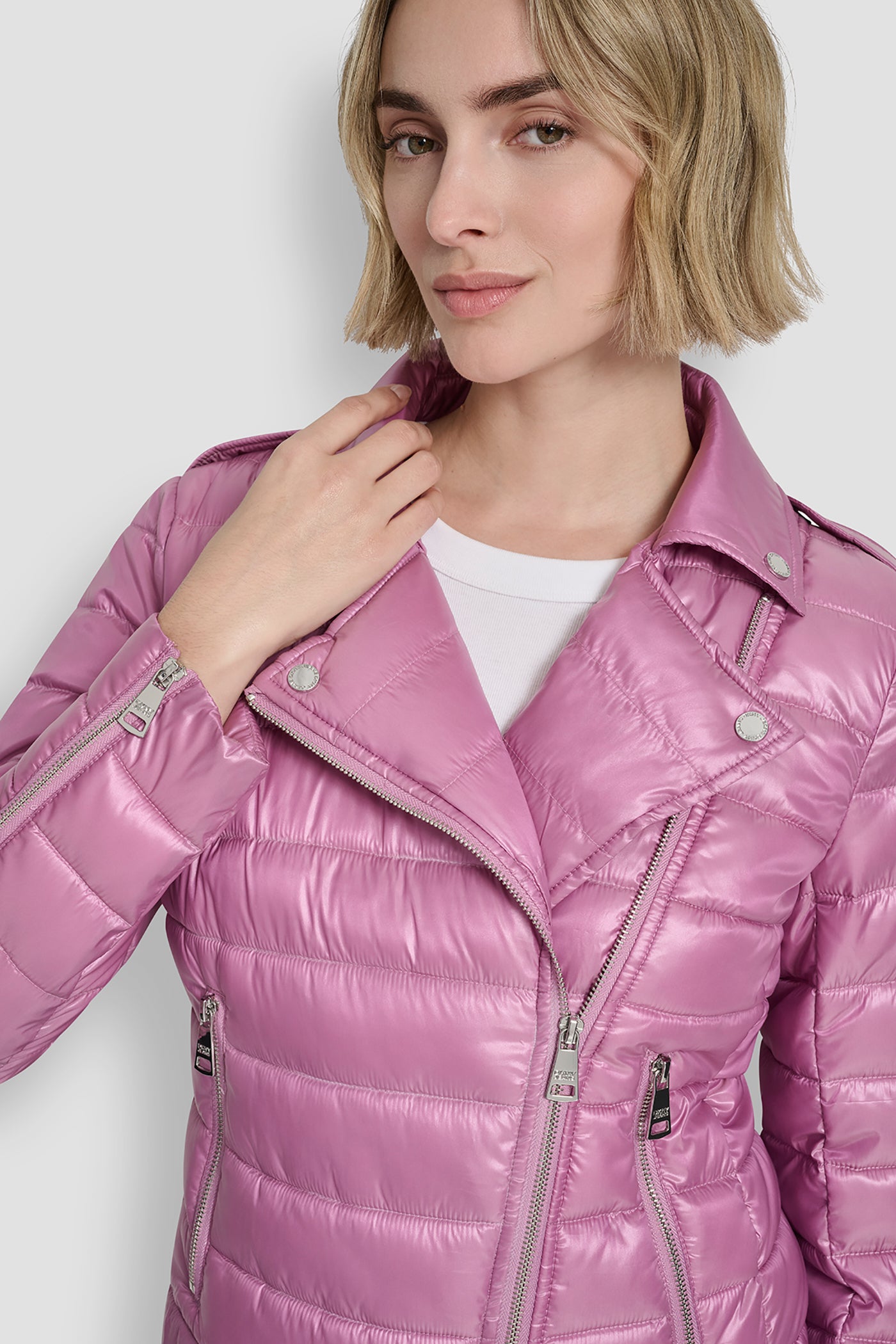 MOTO STYLE LIGHT WEIGHT PUFFER JACKET VIEW 6 | Women's Clearance MOTO STYLE LIGHT WEIGHT PUFFER JACKET VIEW 6 | Women's Clearance
