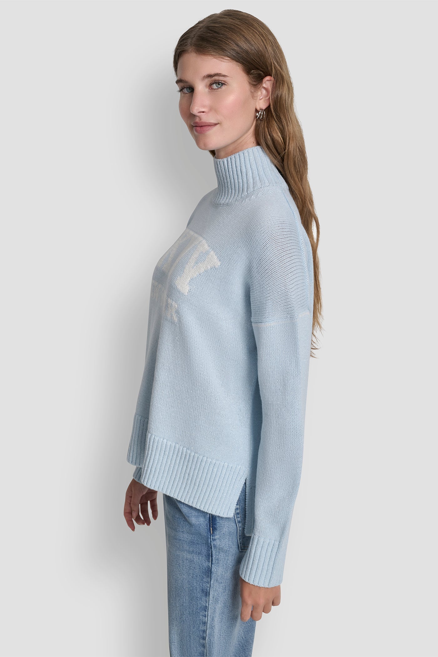 LOGO TURTLENECK HIGH LOW SWEATER VIEW 3 | DKNY Promo LOGO TURTLENECK HIGH LOW SWEATER VIEW 3 | DKNY Promo