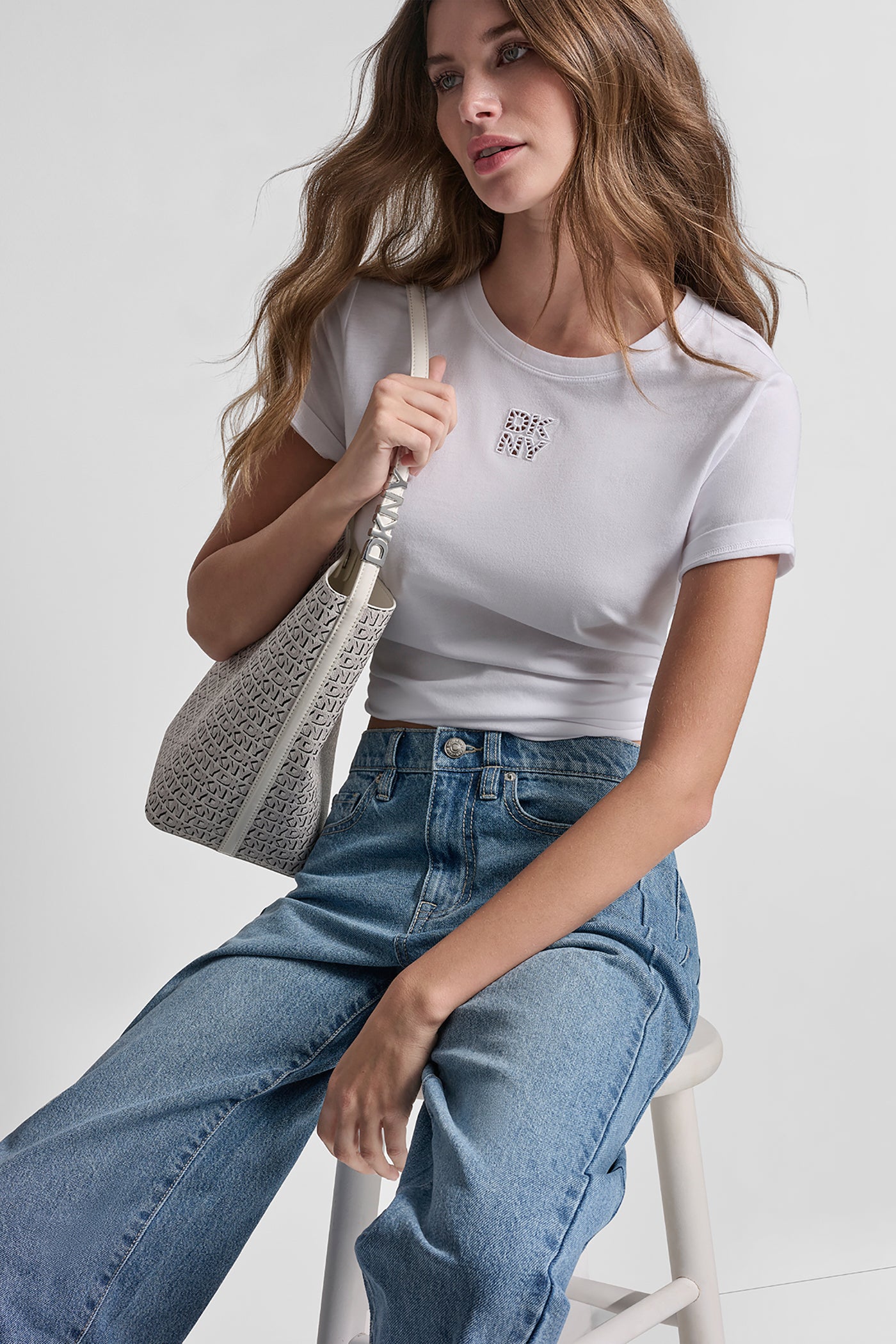 トップス Archive DKNY Jeans Damage Design Sleeves Dkny Stacked Eyelet Logo Tee | Tee | DKNY