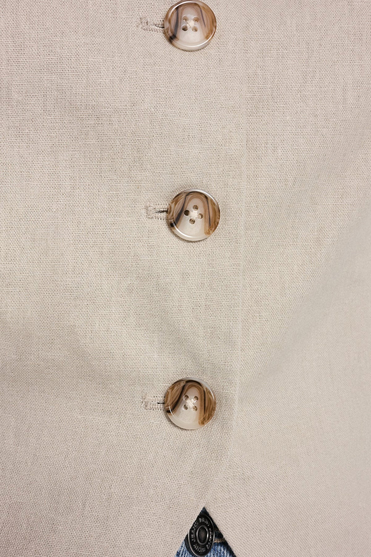 LINEN BUTTON-FRONT VEST VIEW 2