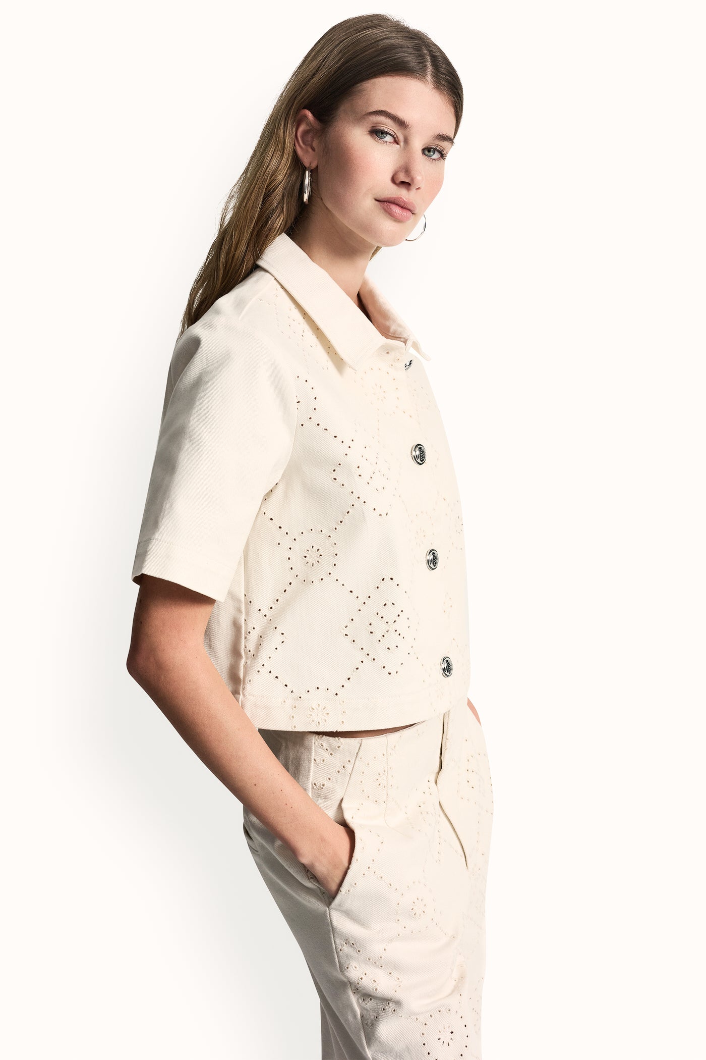 TEXTURE TWILL BUTTON-FRONT SHIRT VIEW 4 | Women's Clearance TEXTURE TWILL BUTTON-FRONT SHIRT VIEW 4 | Women's Clearance