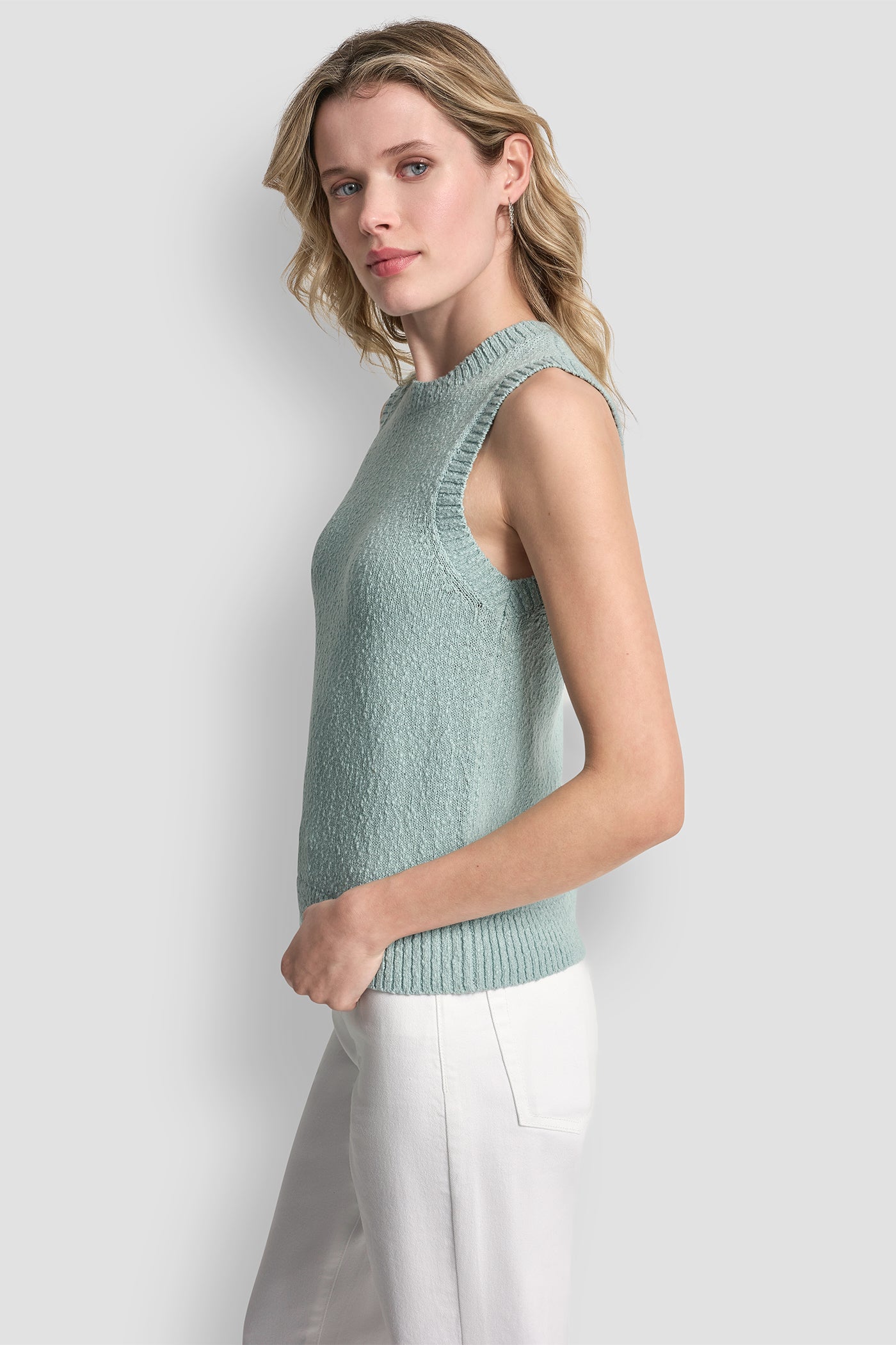 CREW NECK SLEEVELESS SWEATER VIEW 4 | Women's Clearance CREW NECK SLEEVELESS SWEATER VIEW 4 | Women's Clearance