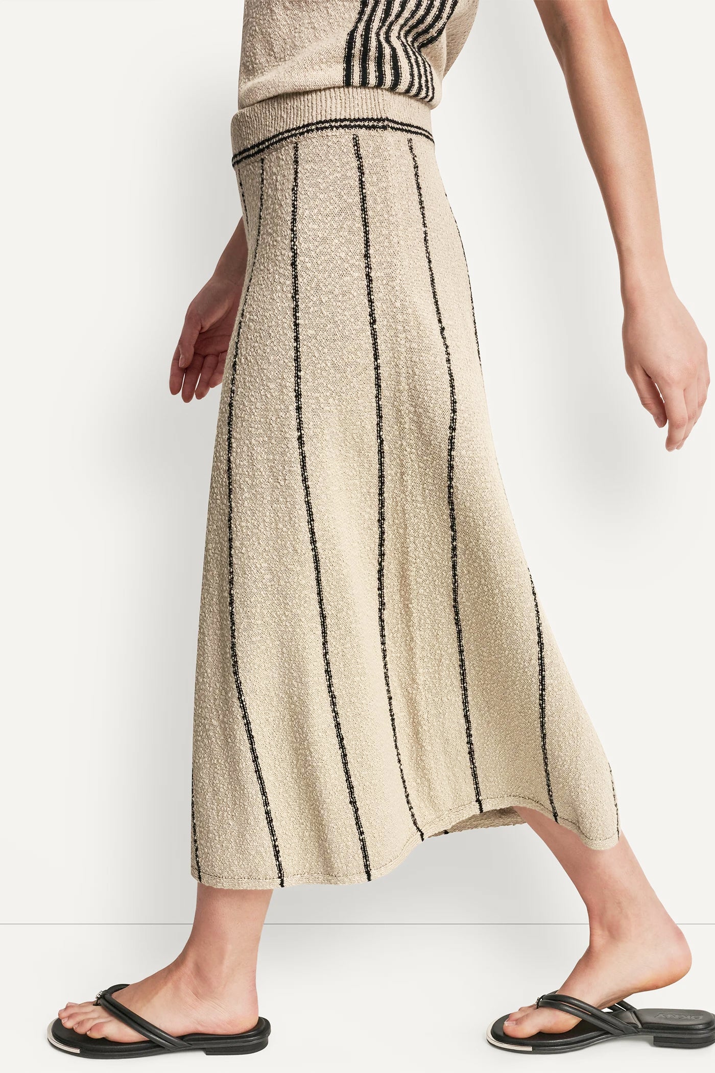 PULL-ON MAXI SKIRT WITH STRIPE DETAIL VIEW 4 | Skirts PULL-ON MAXI SKIRT WITH STRIPE DETAIL VIEW 4 | Skirts