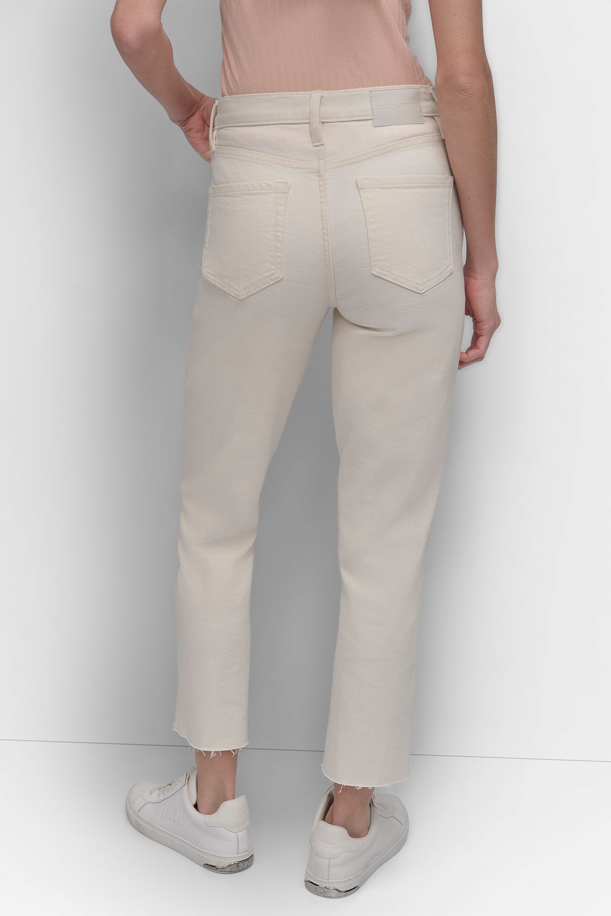 HIGH RISE CLASSIC STRAIGHT WITH RAW HEM | DKNY
