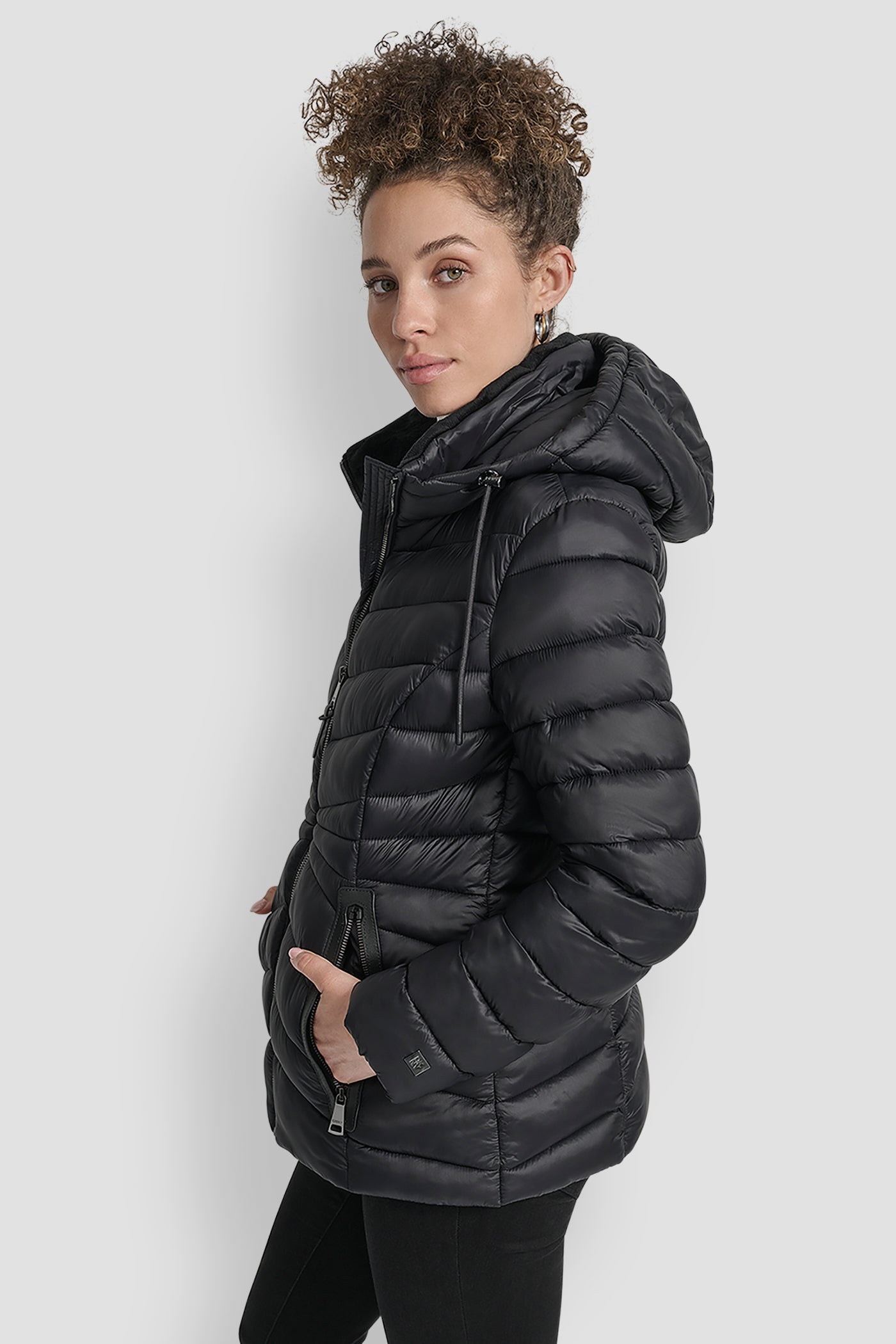 SHORT HOODED PUFFER JACKET VIEW 3 | WOMENS COATS & JACKETS SHORT HOODED PUFFER JACKET VIEW 3 | WOMENS COATS & JACKETS