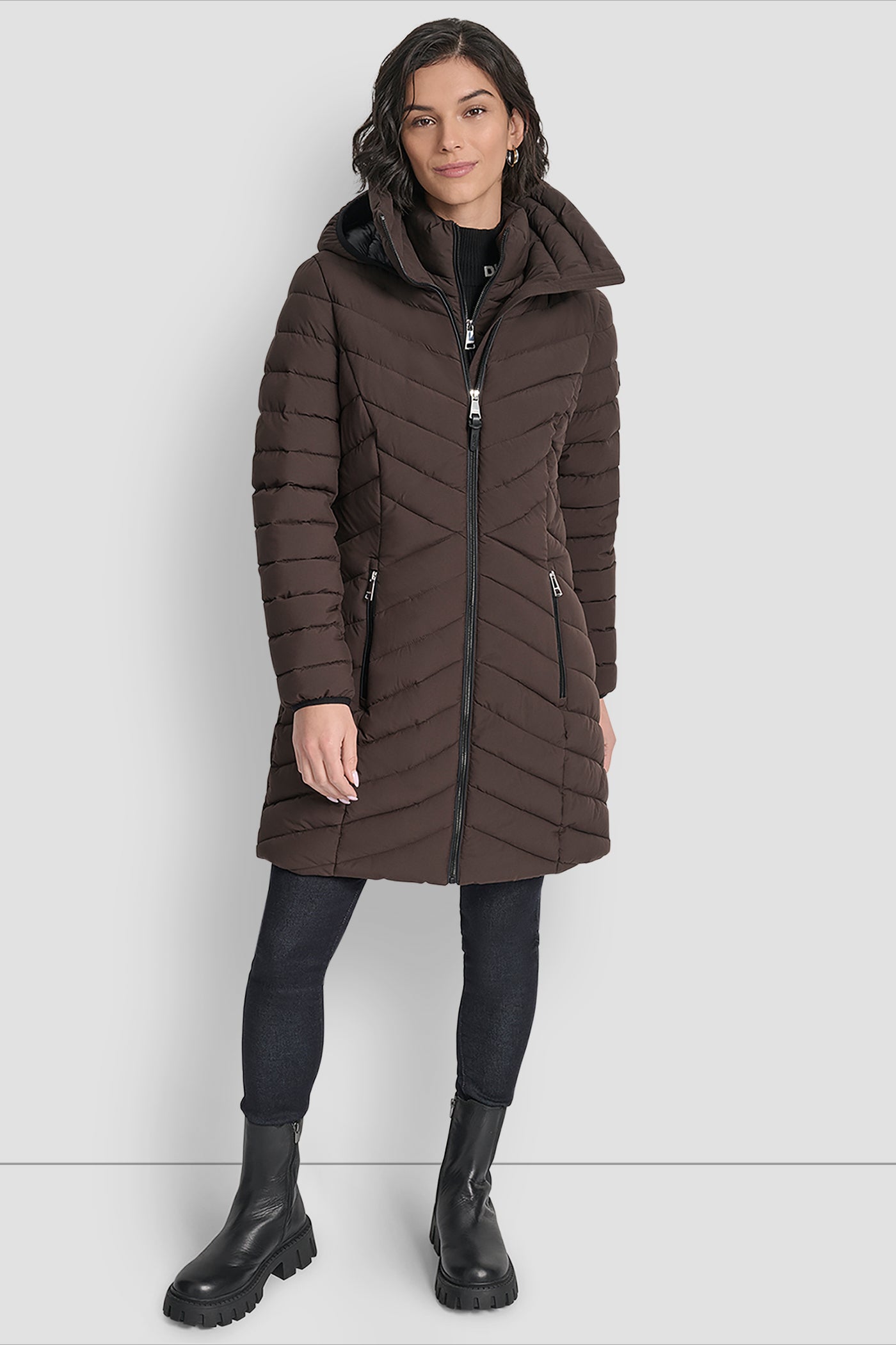 LONG PACKABLE VESTIE WALKER VIEW 6 | DKNY Promo LONG PACKABLE VESTIE WALKER VIEW 6 | DKNY Promo