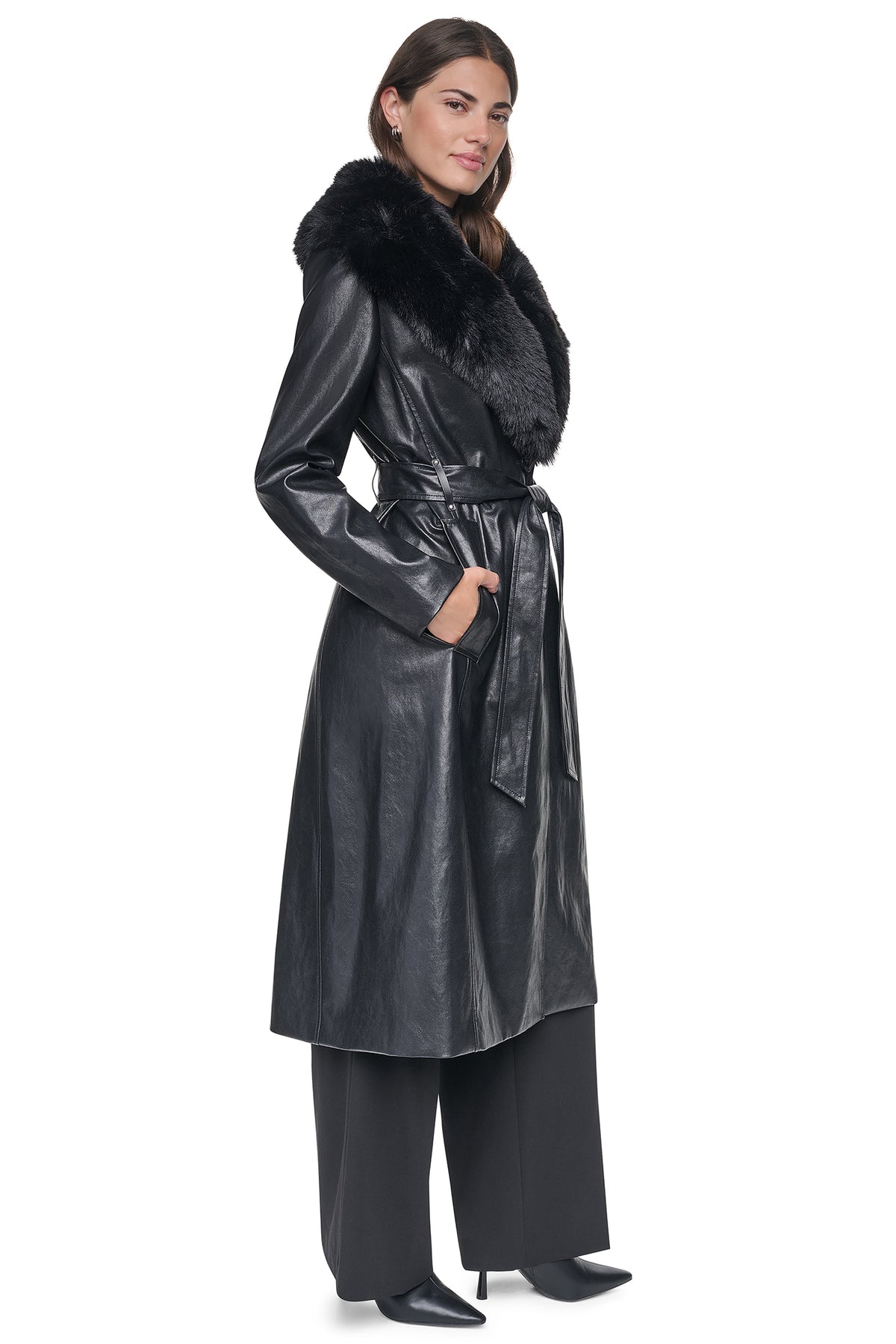 VEGAN LEATHER TRENCH WITH FAUX FUR COLLAR View 2 | 2026 fall campaign styles VEGAN LEATHER TRENCH WITH FAUX FUR COLLAR View 2 | 2026 fall campaign styles