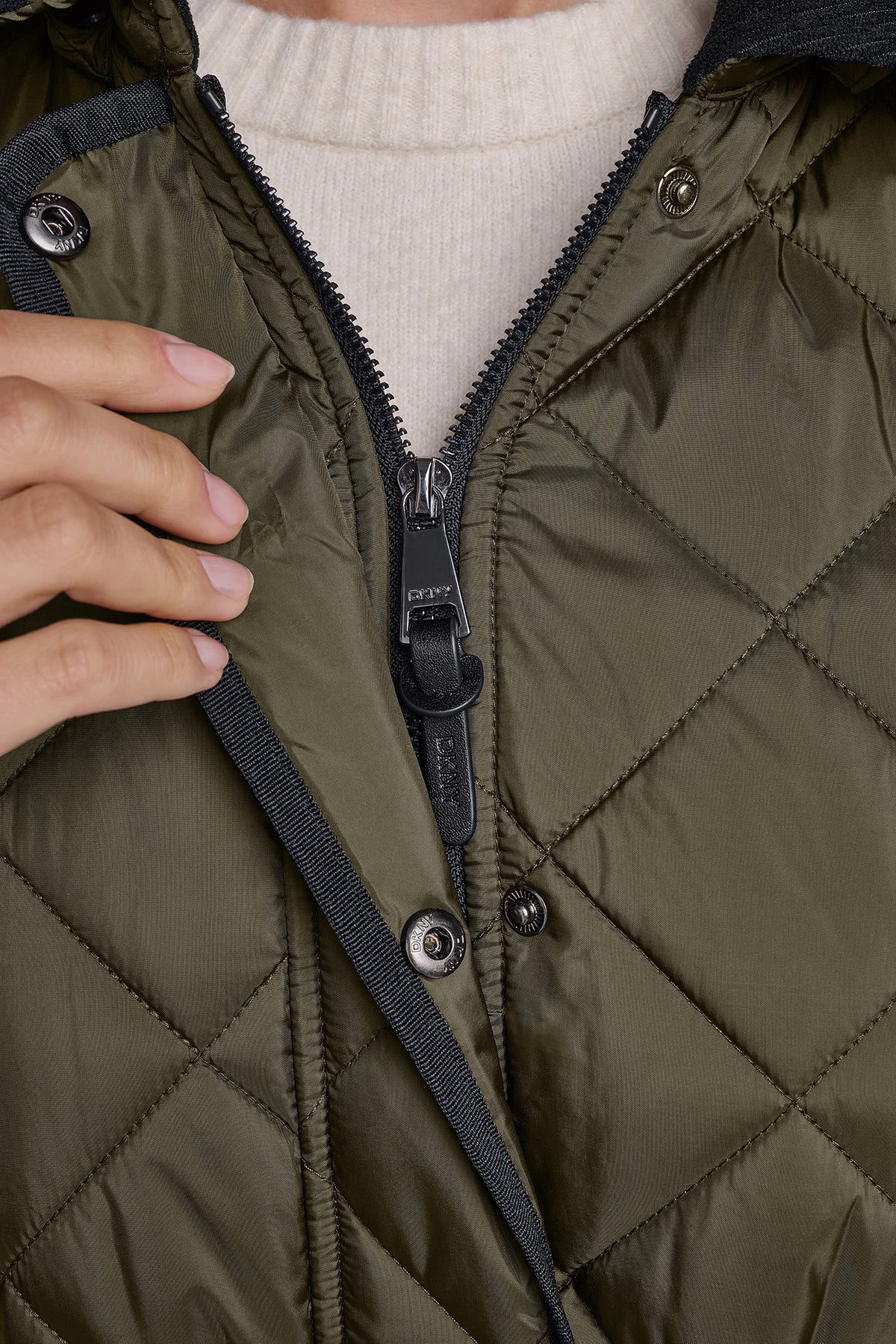 CORDUROY COLLAR HOODED QUILTED COAT VIEW 2