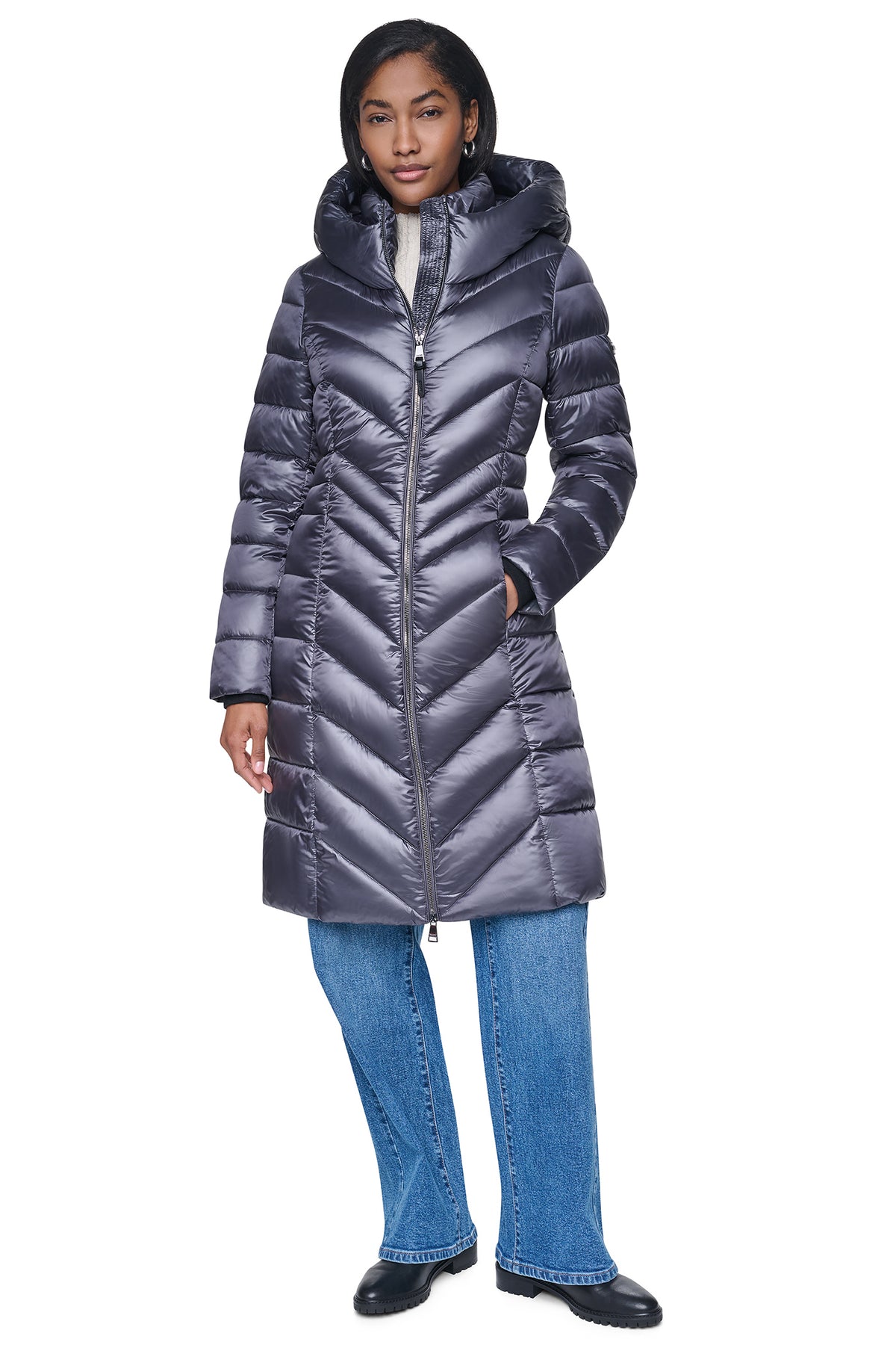 PEARLIZED CHEVRON PUFFER View 2 | Fall Collection PEARLIZED CHEVRON PUFFER View 2 | Fall Collection