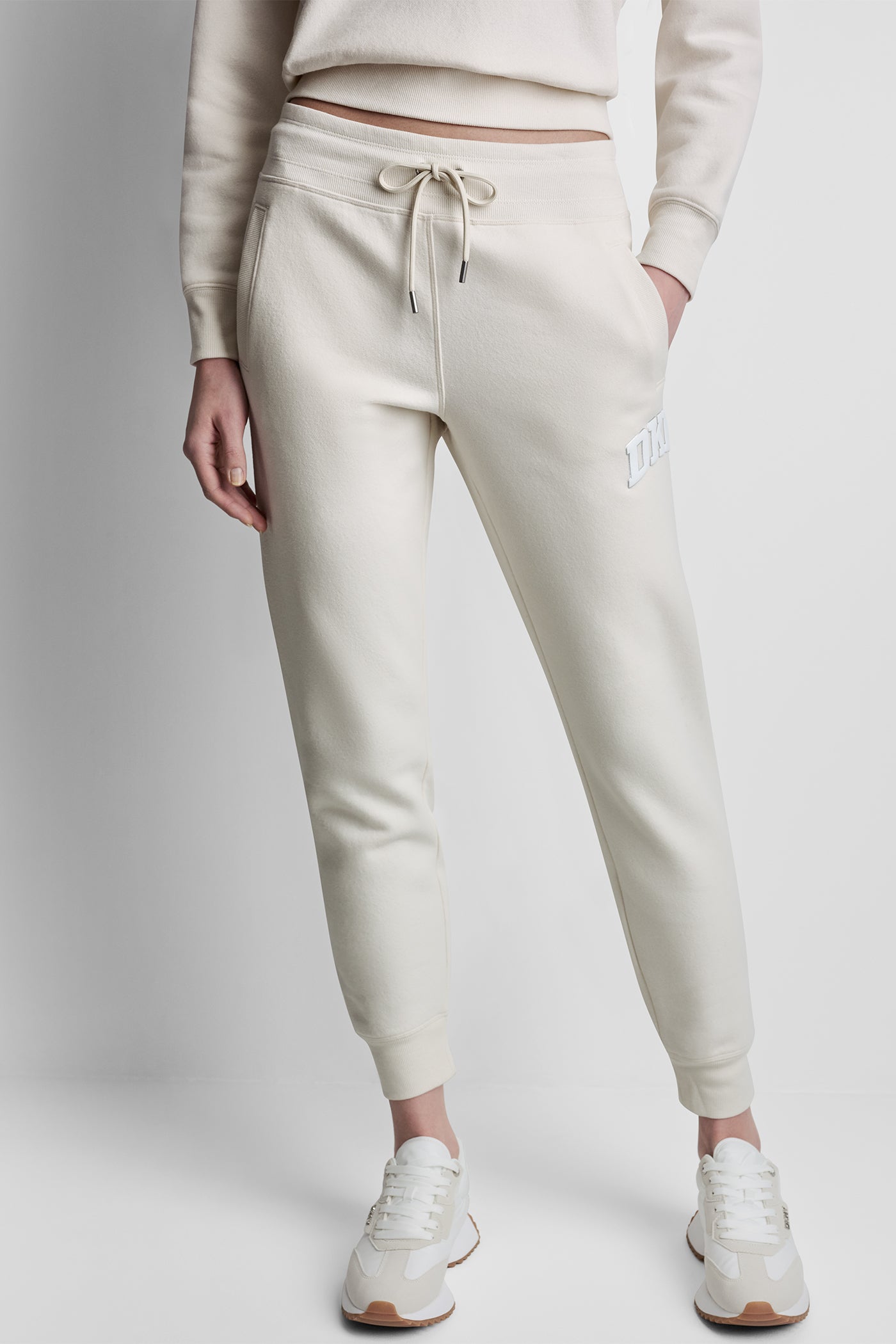 MID-RISE VARSITY LOGO JOGGER VIEW 2 MID-RISE VARSITY LOGO JOGGER VIEW 2
