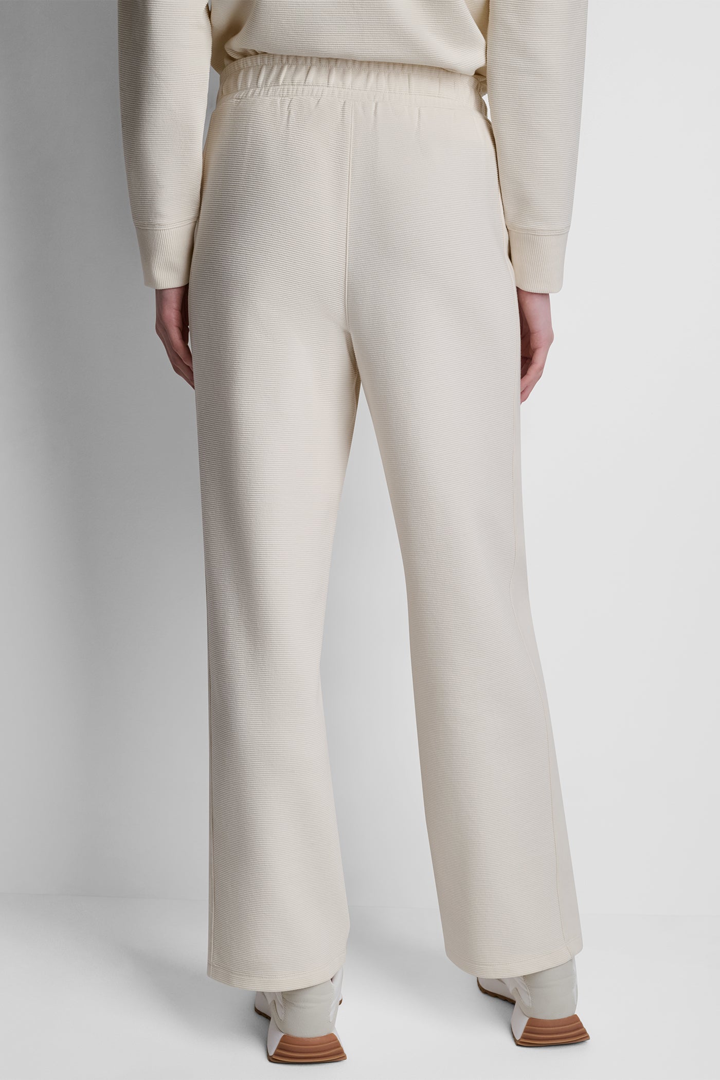 HIGH-RISE RIB TRACK PANTS View 2 | Sweatshirts & Joggers HIGH-RISE RIB TRACK PANTS View 2 | Sweatshirts & Joggers