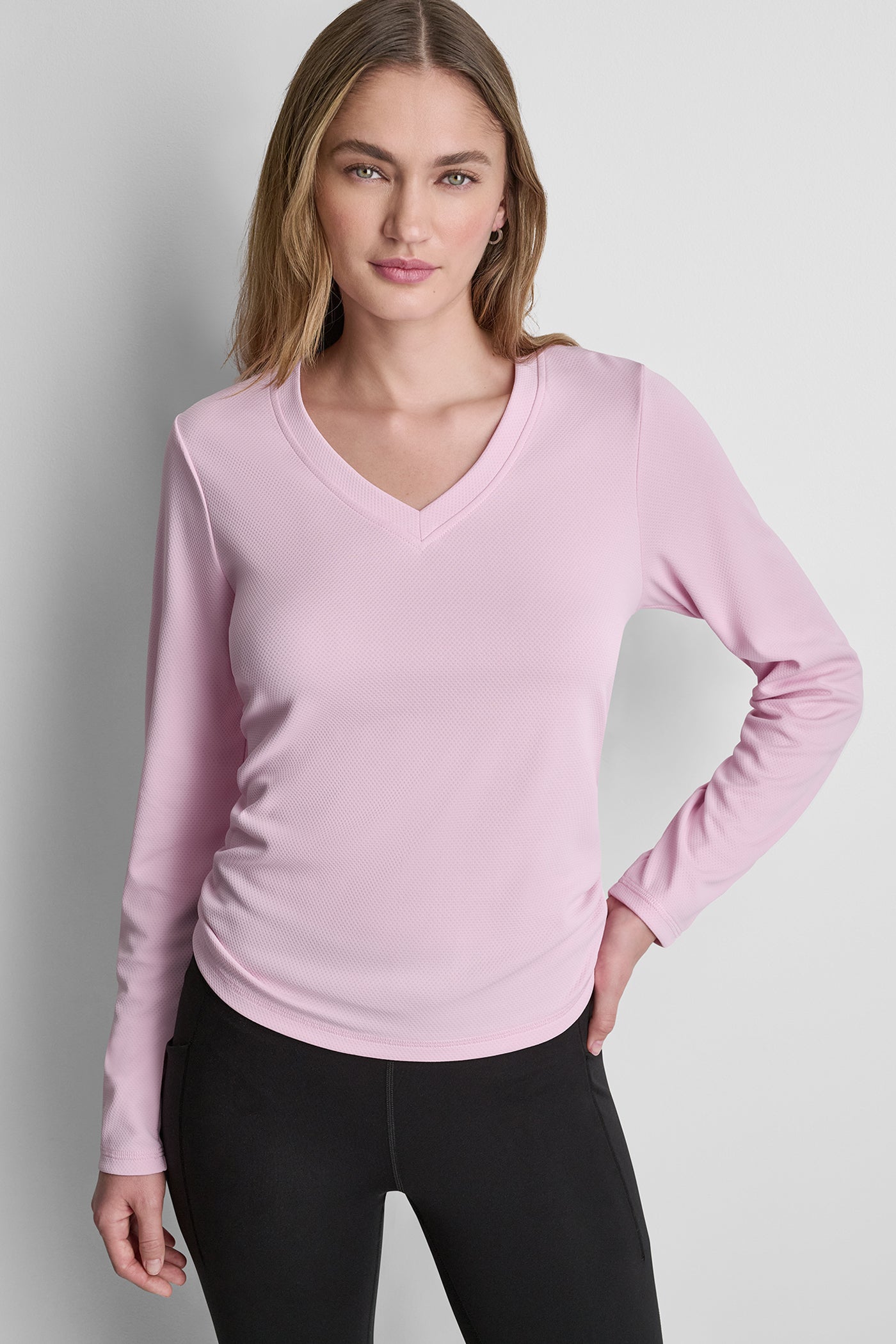 LONG SLEEVE V-NECK TECH TEE View 1 | SALE LONG SLEEVE V-NECK TECH TEE View 1 | SALE