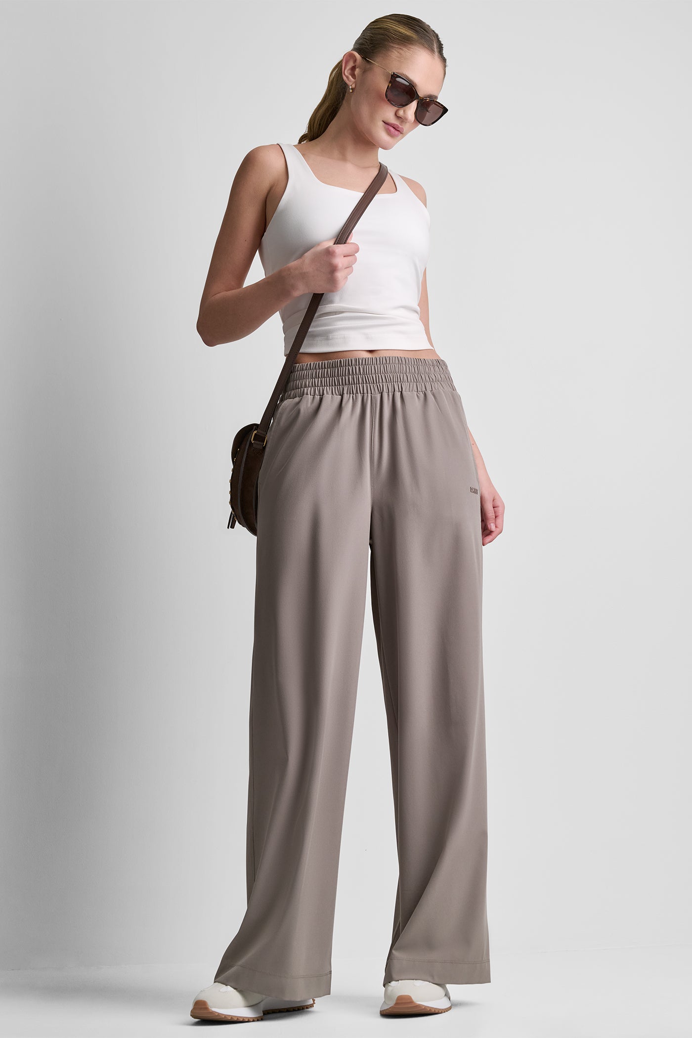 HUDSON STRETCH HIGH-RISE WIDE LEG PANT View 1 | Gifts Under $100 HUDSON STRETCH HIGH-RISE WIDE LEG PANT View 1 | Gifts Under $100