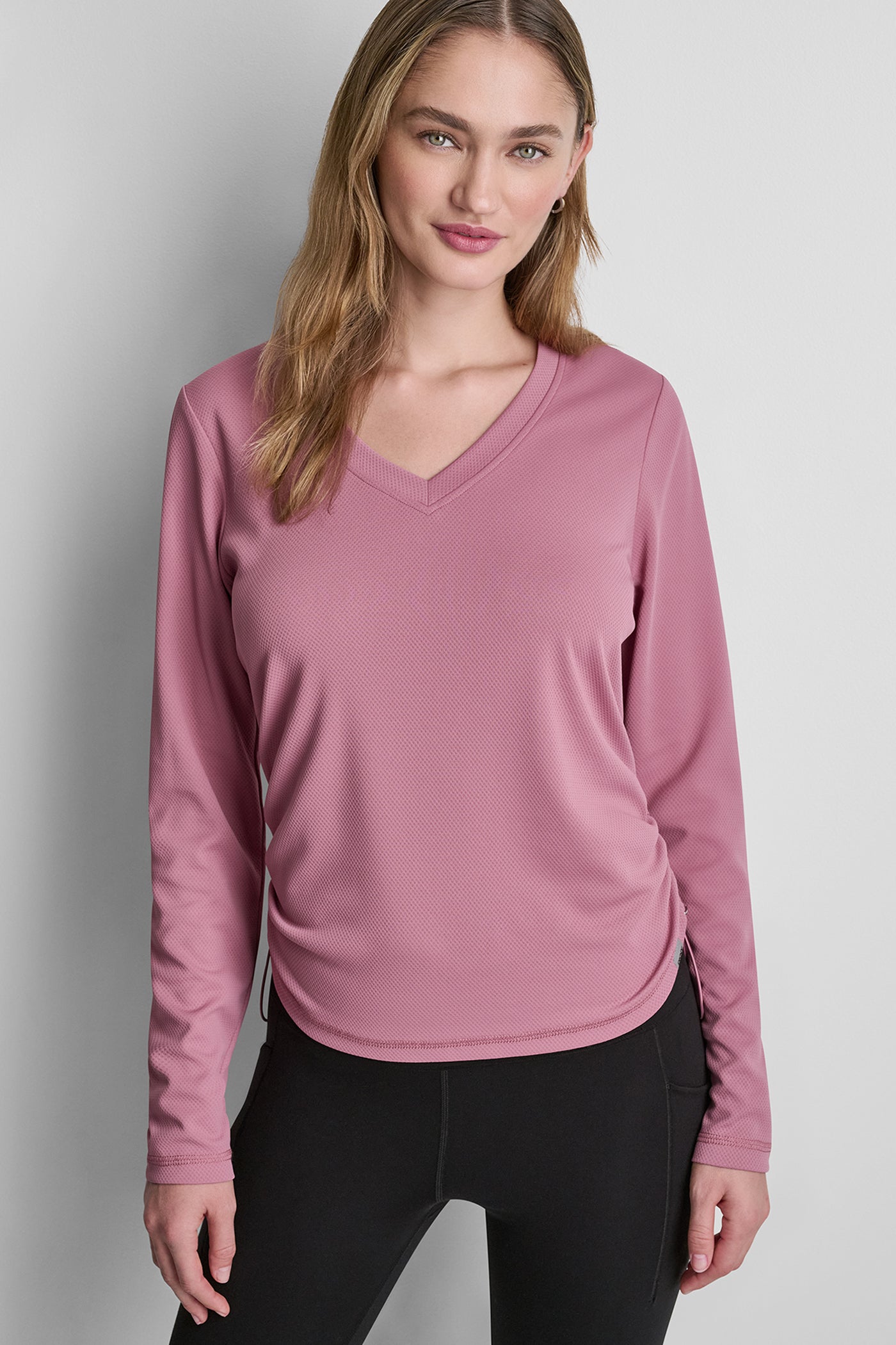LONG SLEEVE V-NECK TECH TEE View 1 | SALE LONG SLEEVE V-NECK TECH TEE View 1 | SALE